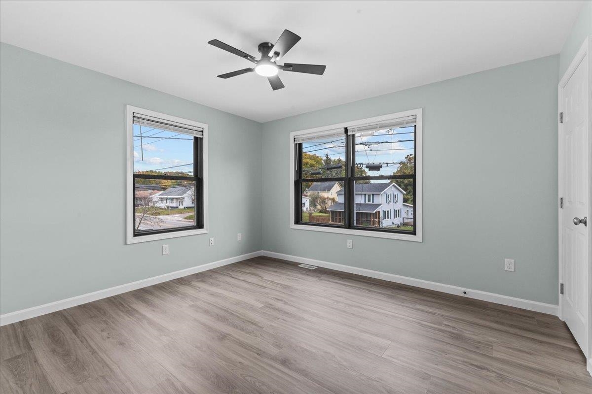 40 Maple Street Property Photo 19