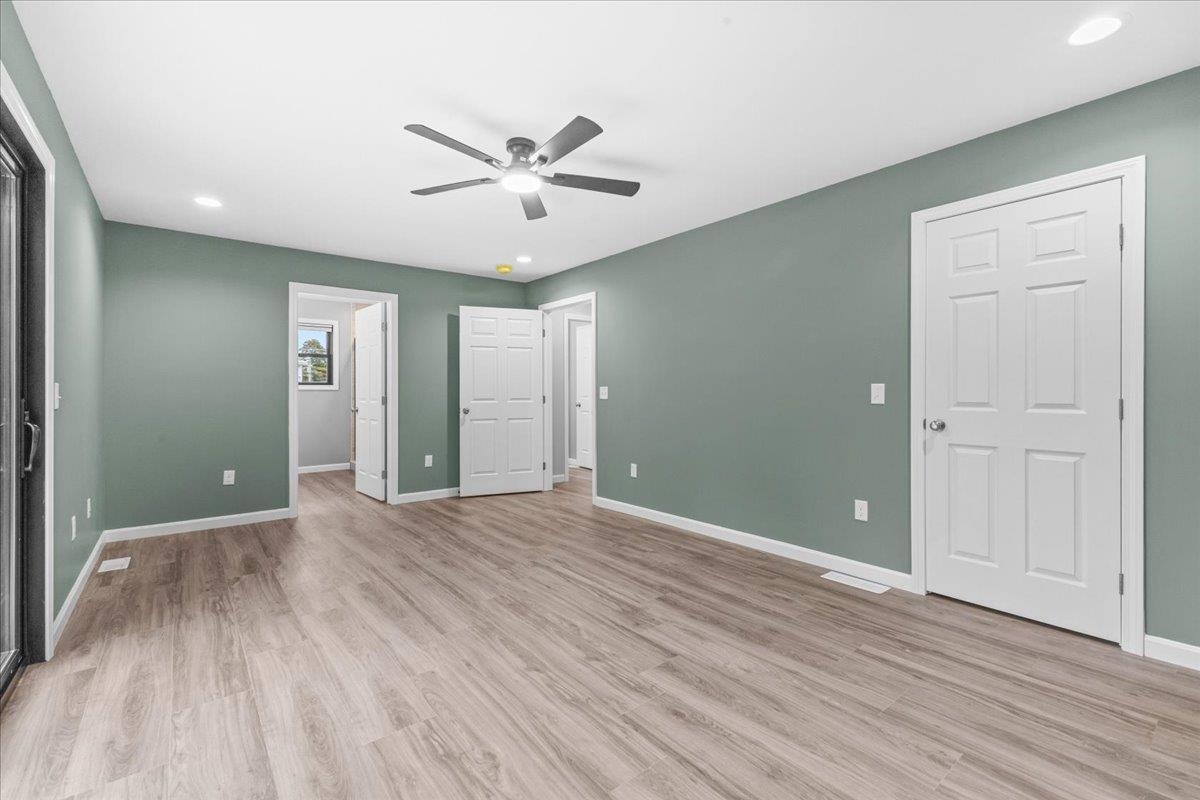 40 Maple Street Property Photo 25