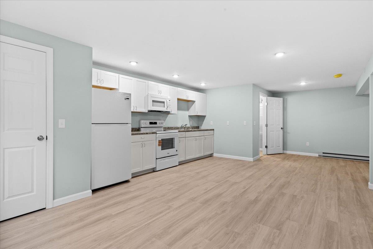 40 Maple Street Property Photo 33