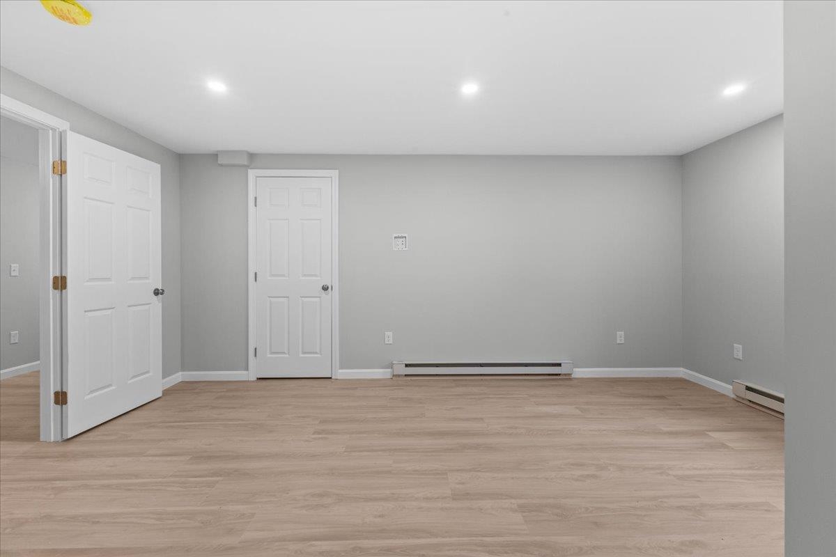40 Maple Street Property Photo 37