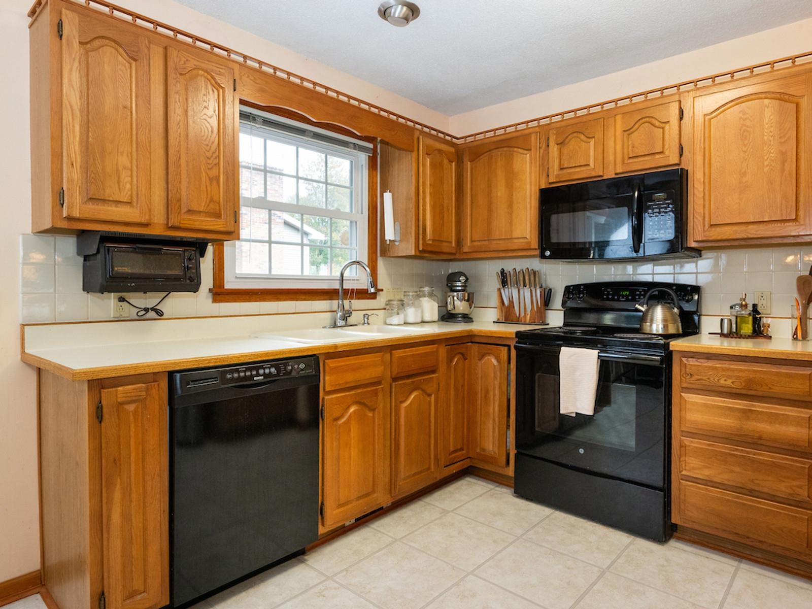 16 Greenwood Avenue Property Photo 14