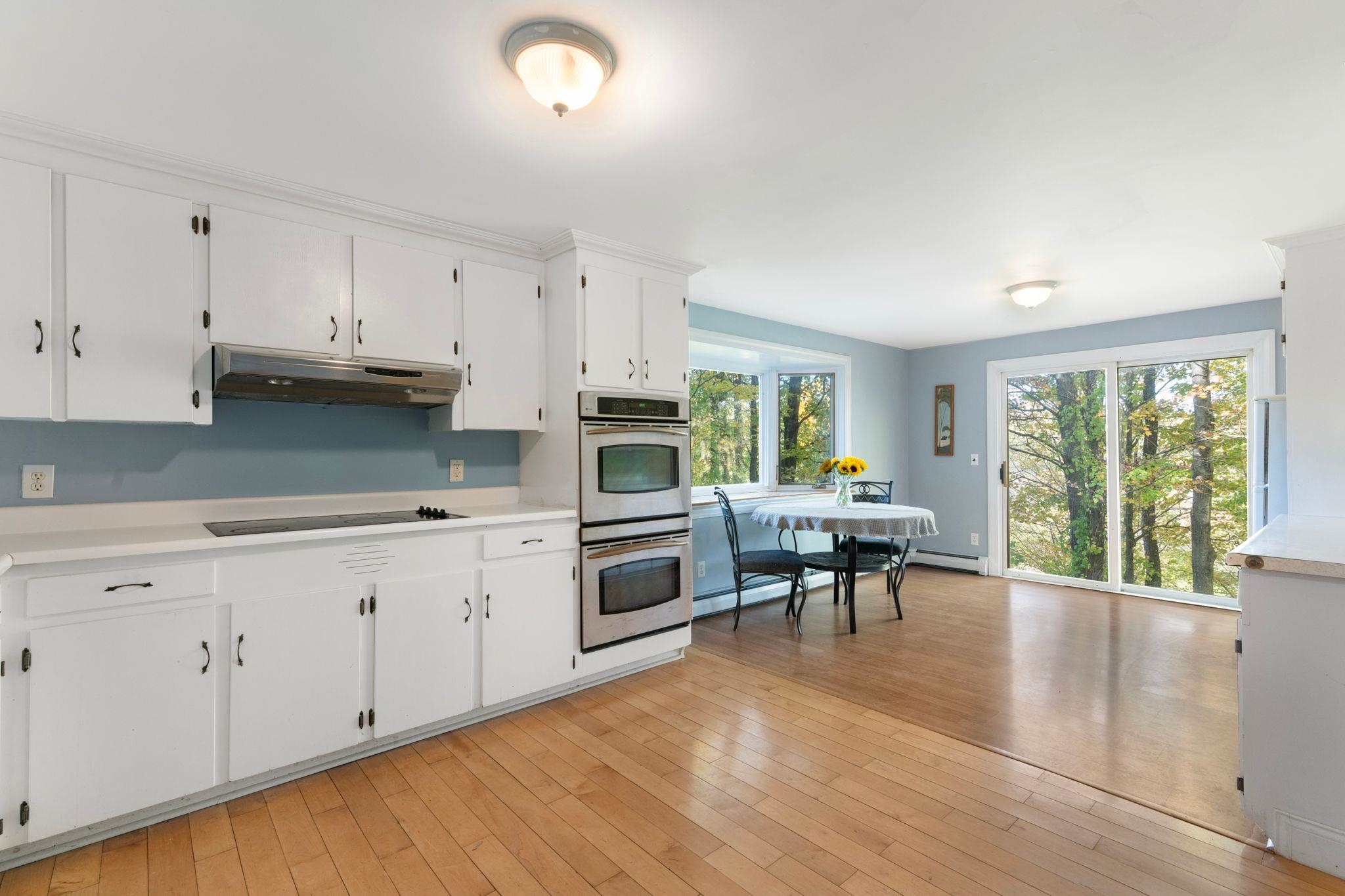 606 Franklin Road Property Photo 3