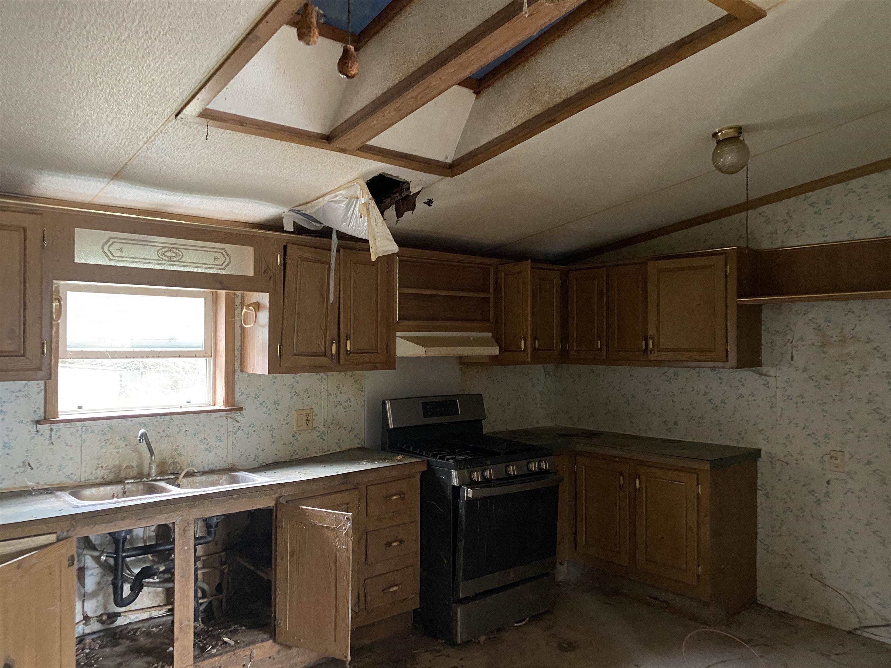 225 Chasbrit Road Property Photo 13