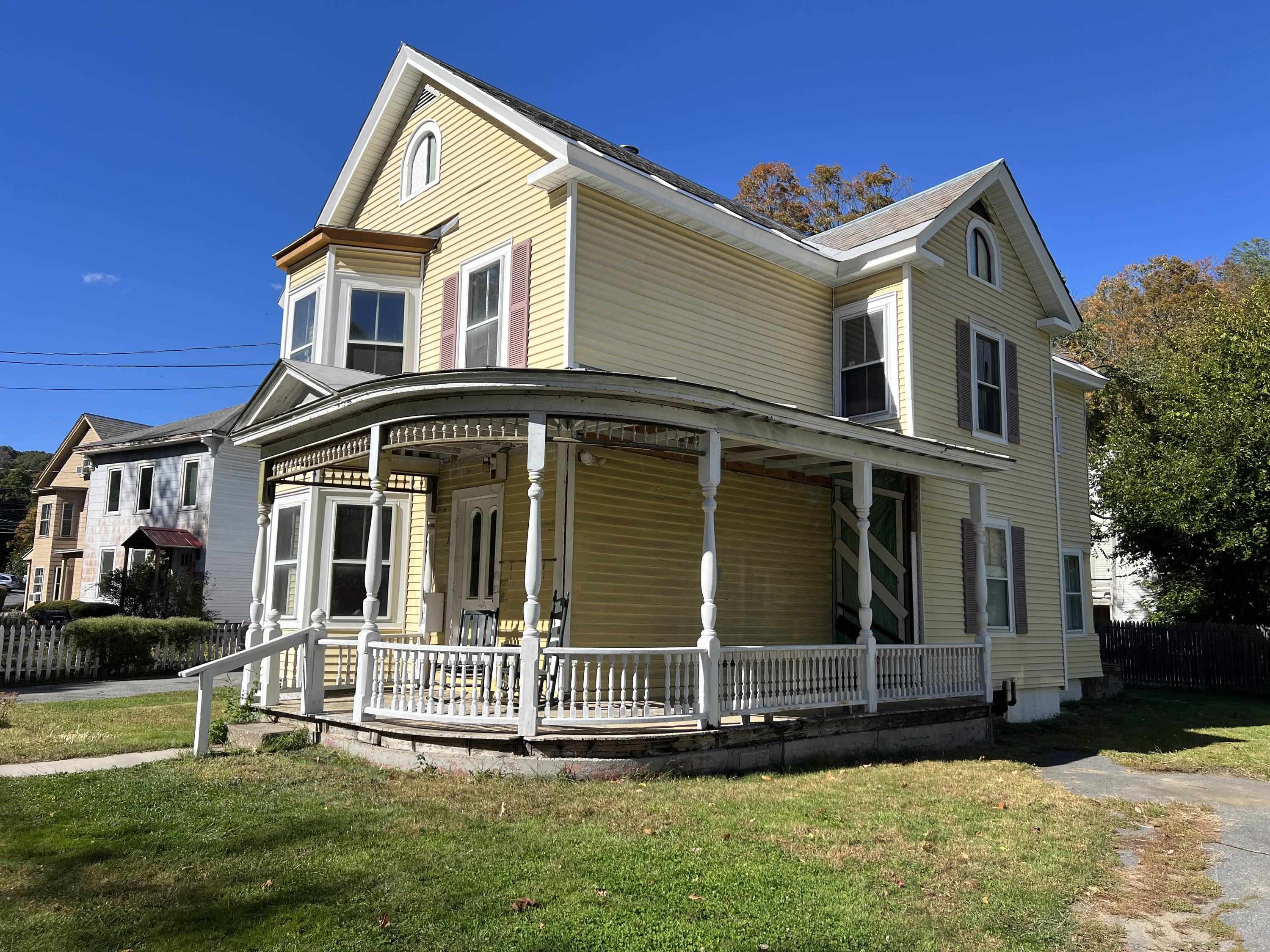 139 Frost Street Property Photo 3