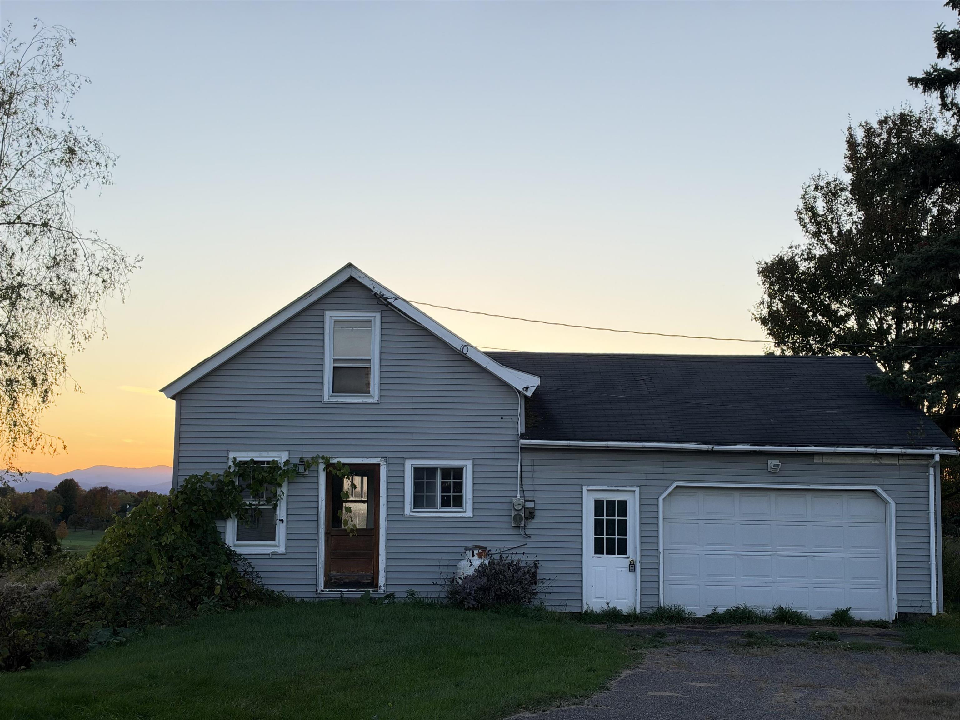 1225 Dorset Street Property Photo 5