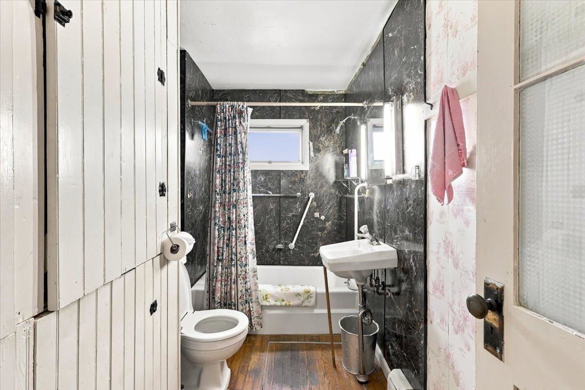 1225 Dorset Street Property Photo 12