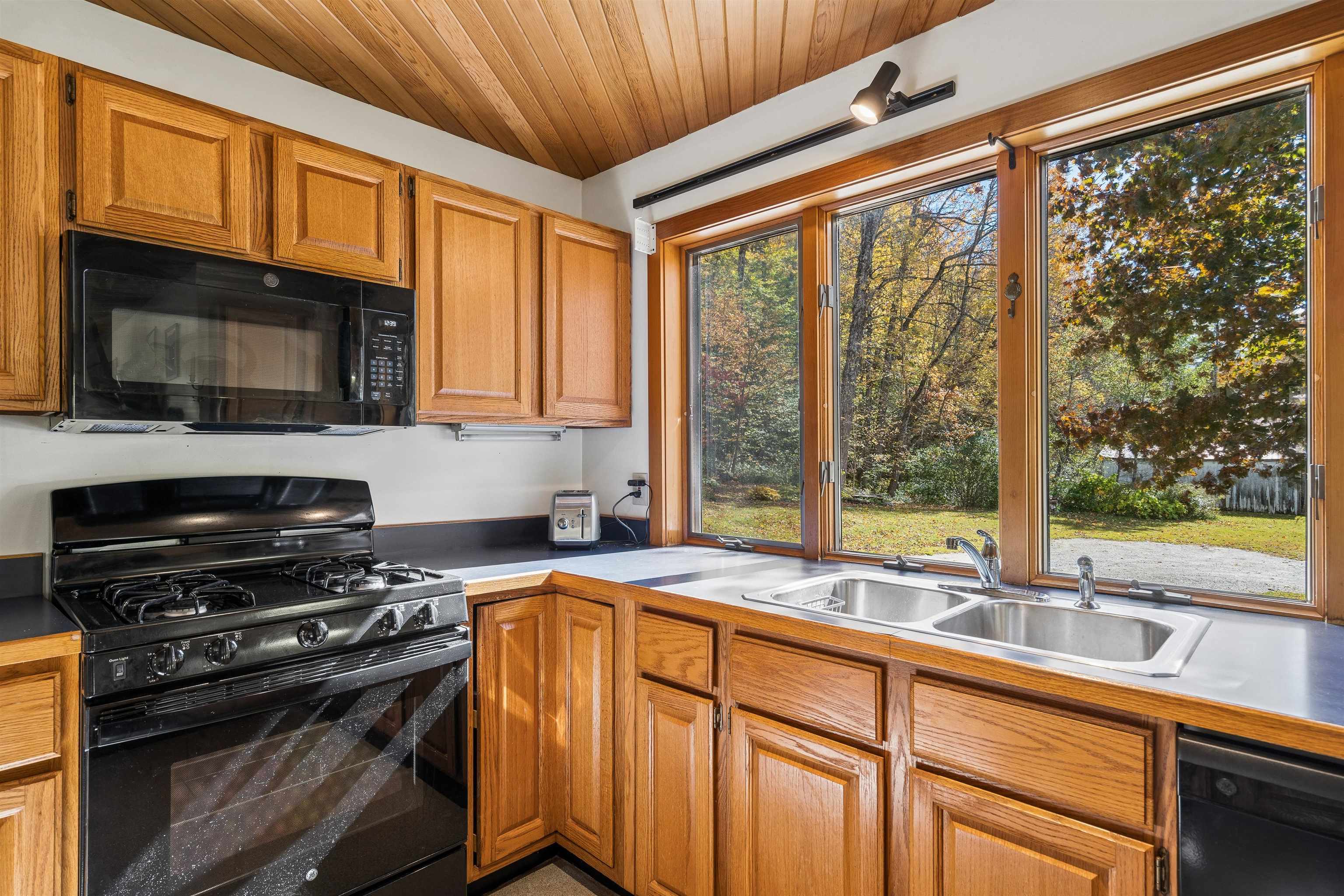 4726 Route 100 Property Photo 27