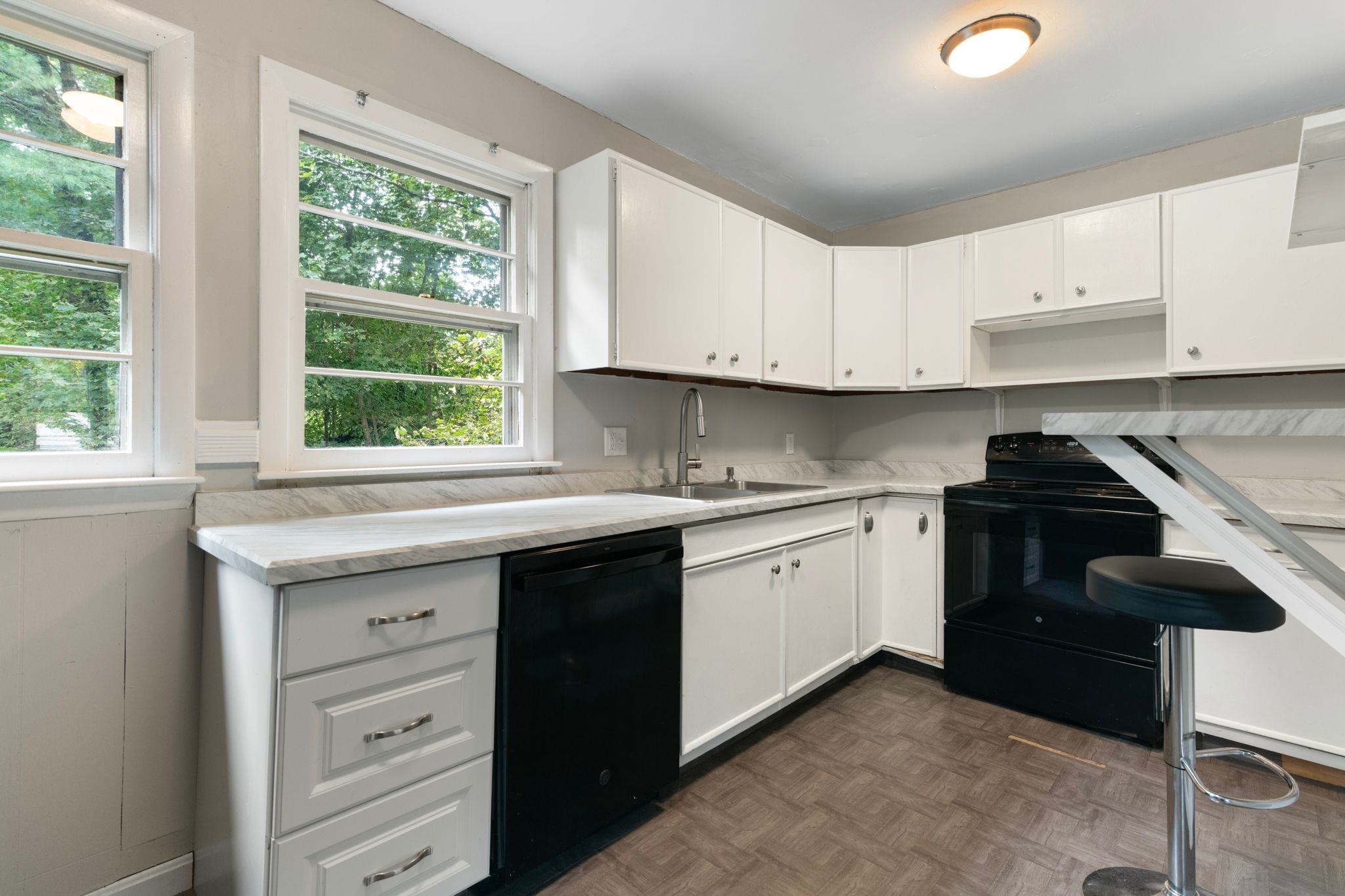 43 Winter Street Property Photo 14