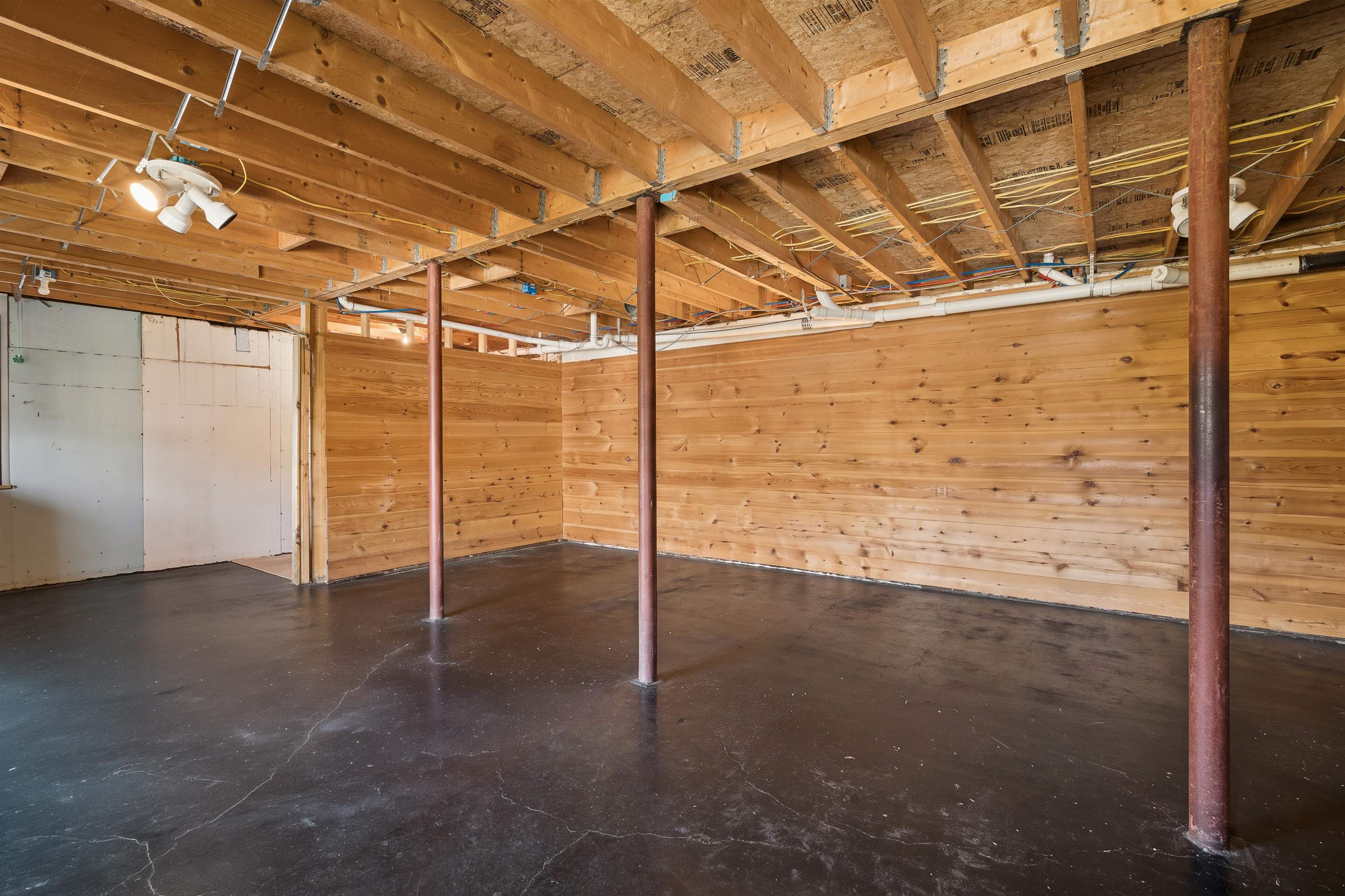 1740 Gee Hill Road Property Photo 32