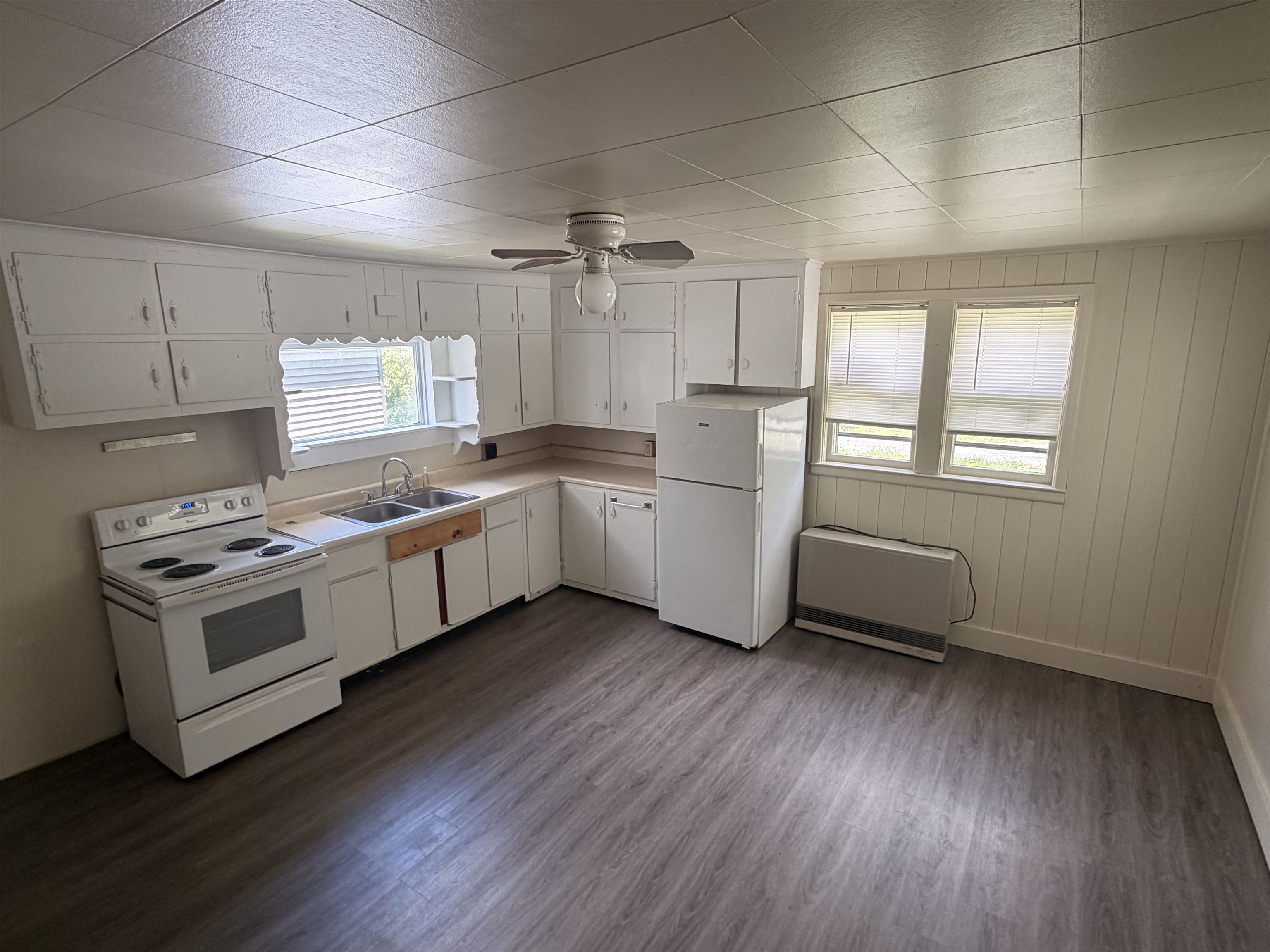 2 Plain Street Property Photo 9