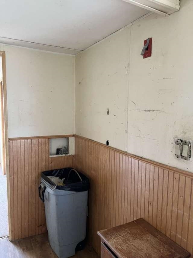 487 Us Route 2 Property Photo 4