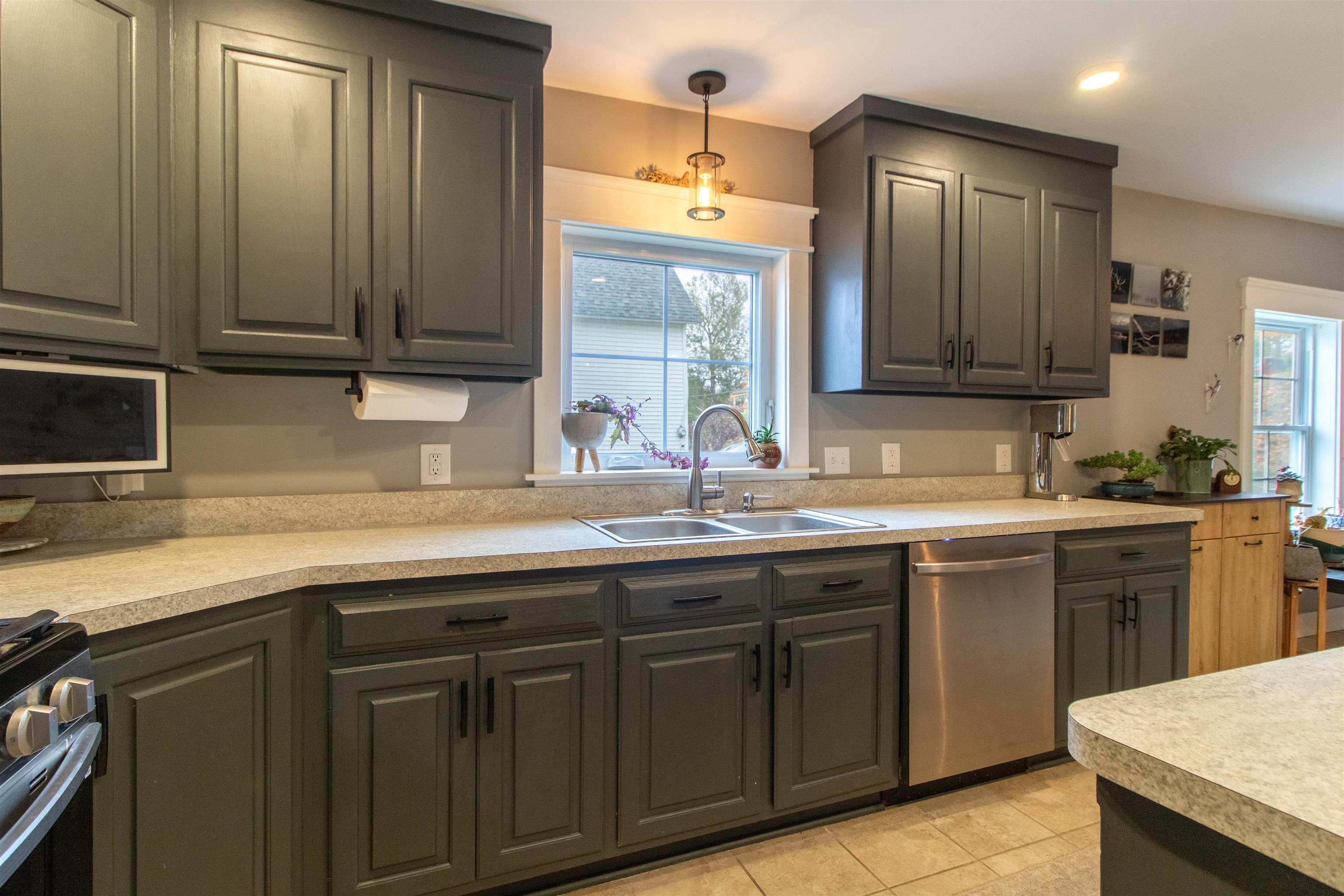 12 Irasburg Street Property Photo 10