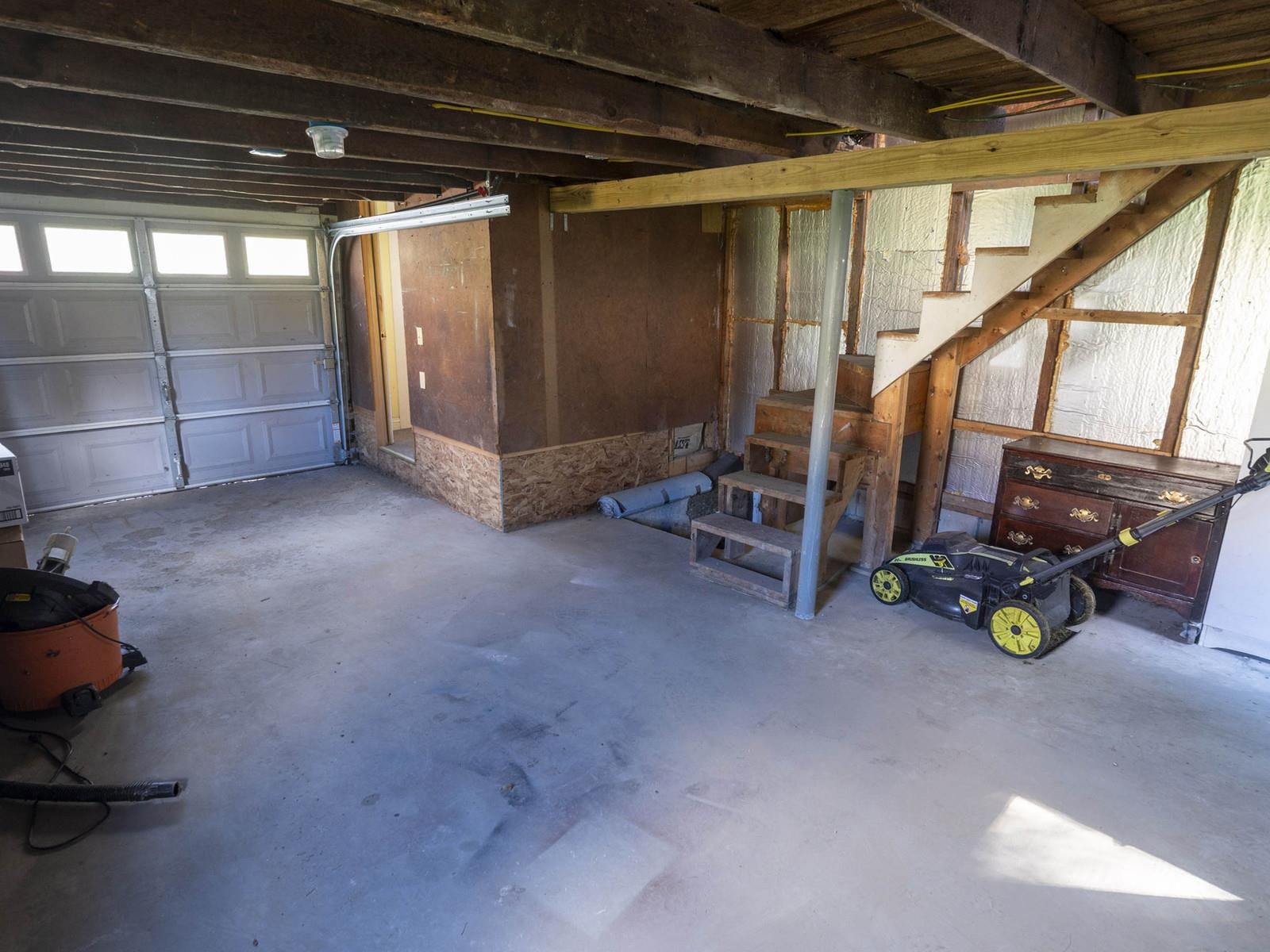 68 Davis Avenue Property Photo 33