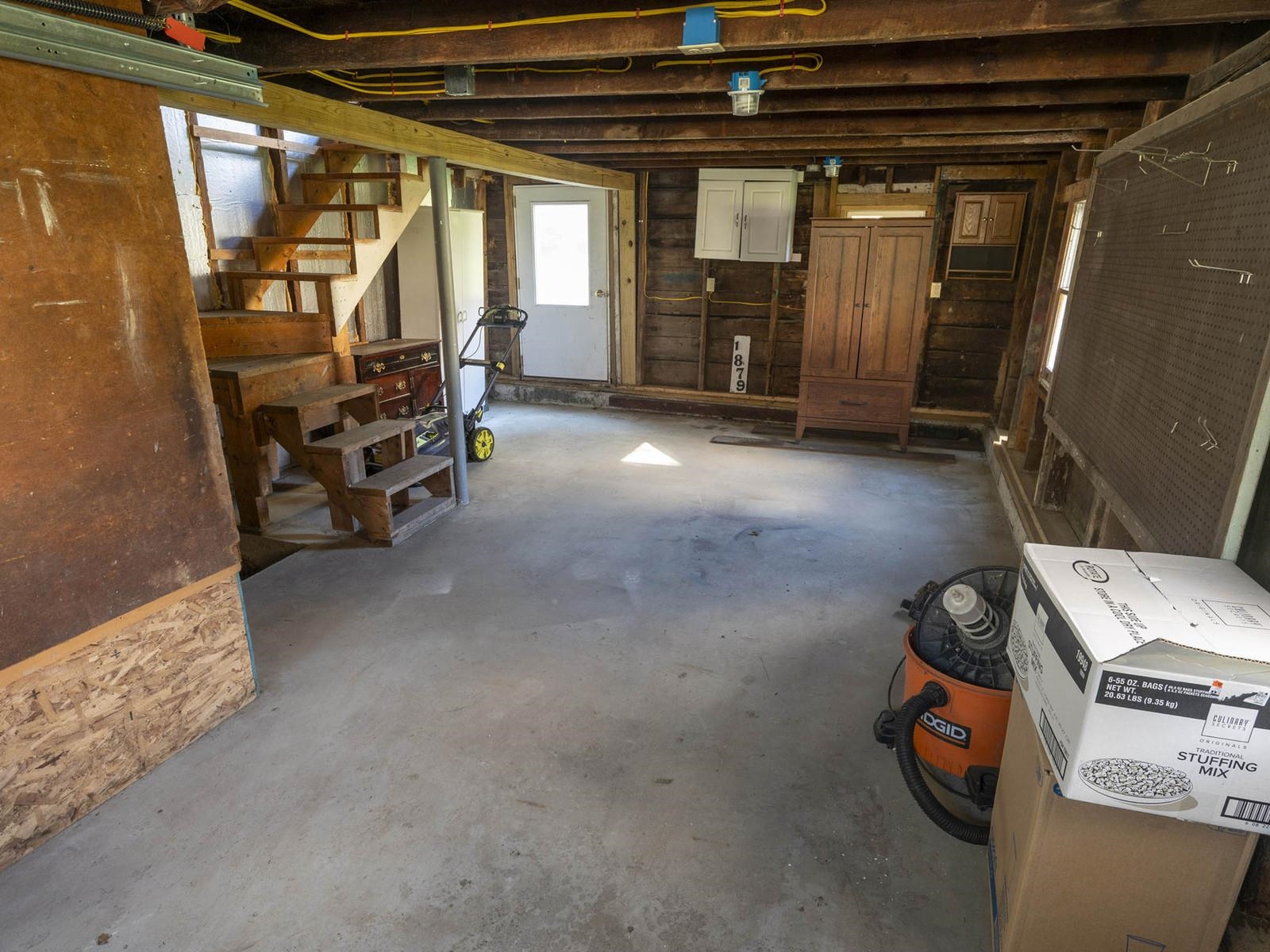 68 Davis Avenue Property Photo 34