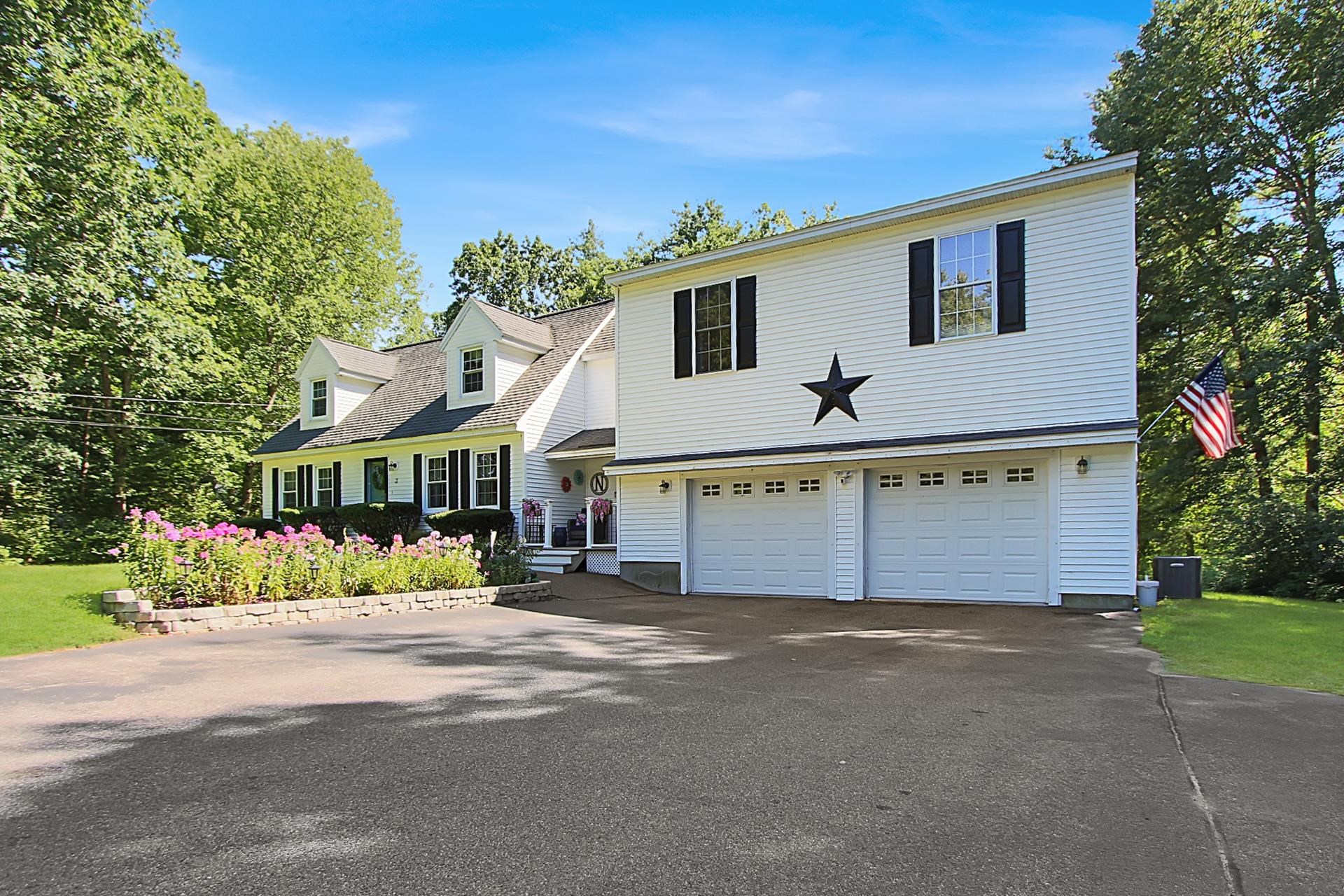 3 Chase Brook Circle Property Photo 1
