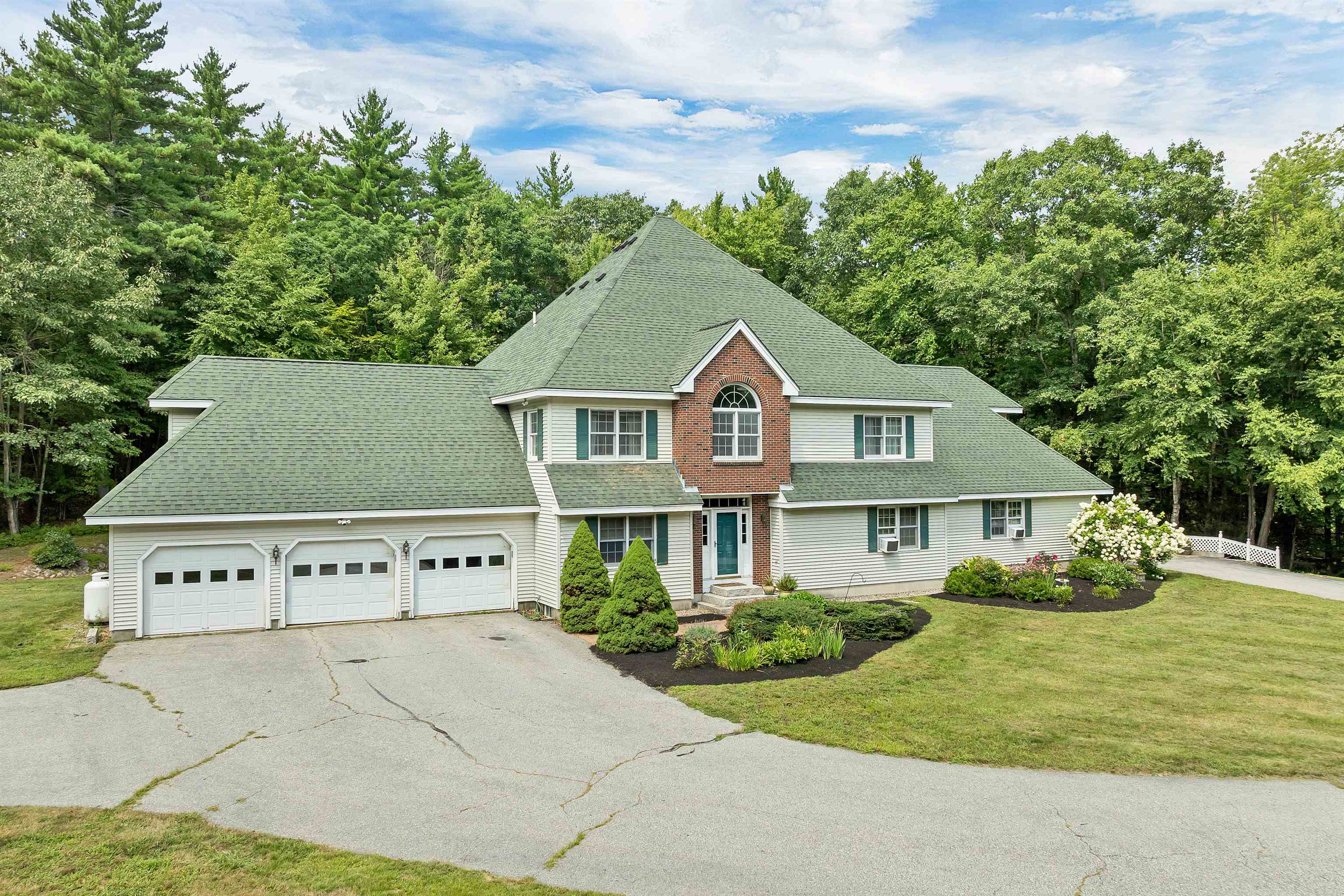 8 Wilson Meadow Road Property Photo 1