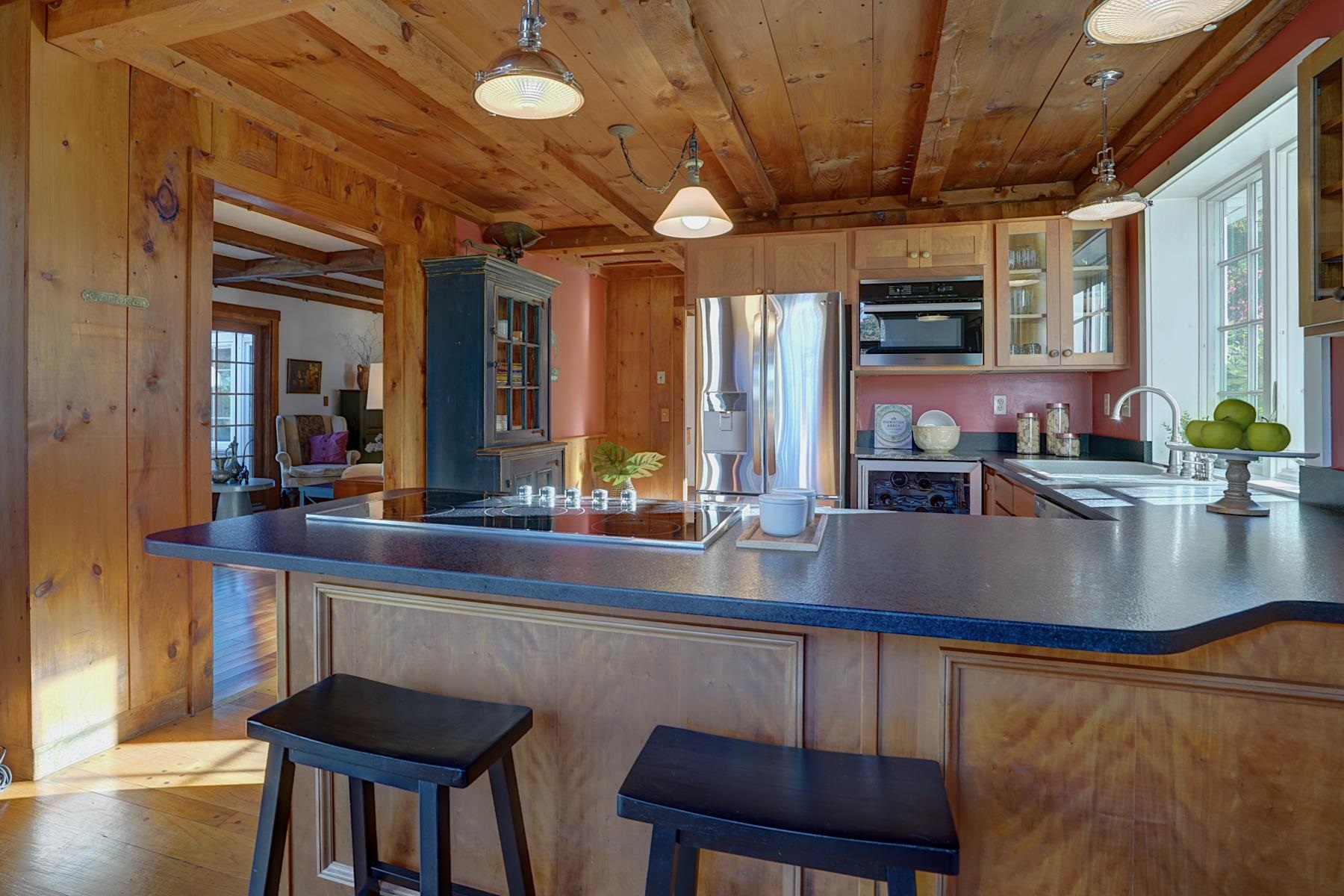 12 Roberts Road Property Photo 12