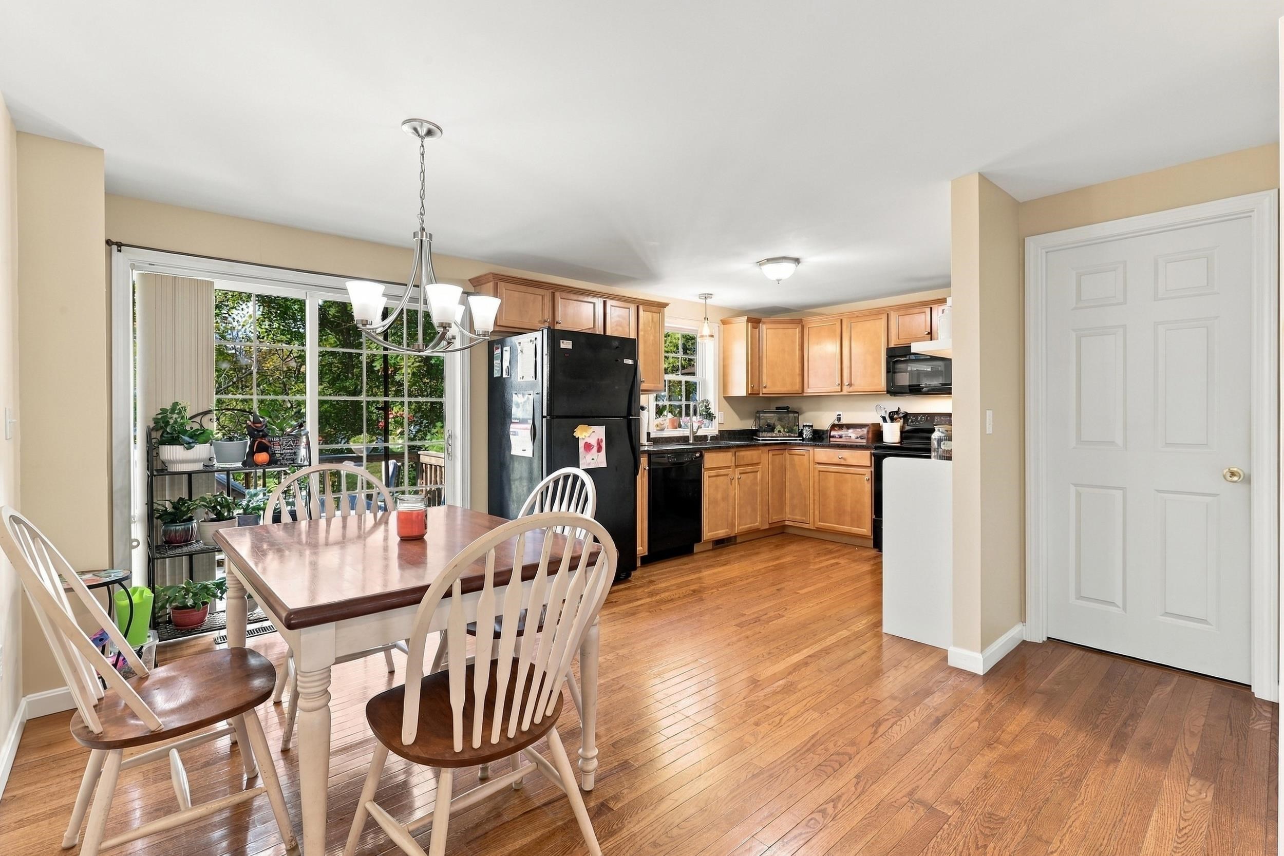 14 Pearson Way Property Photo 4