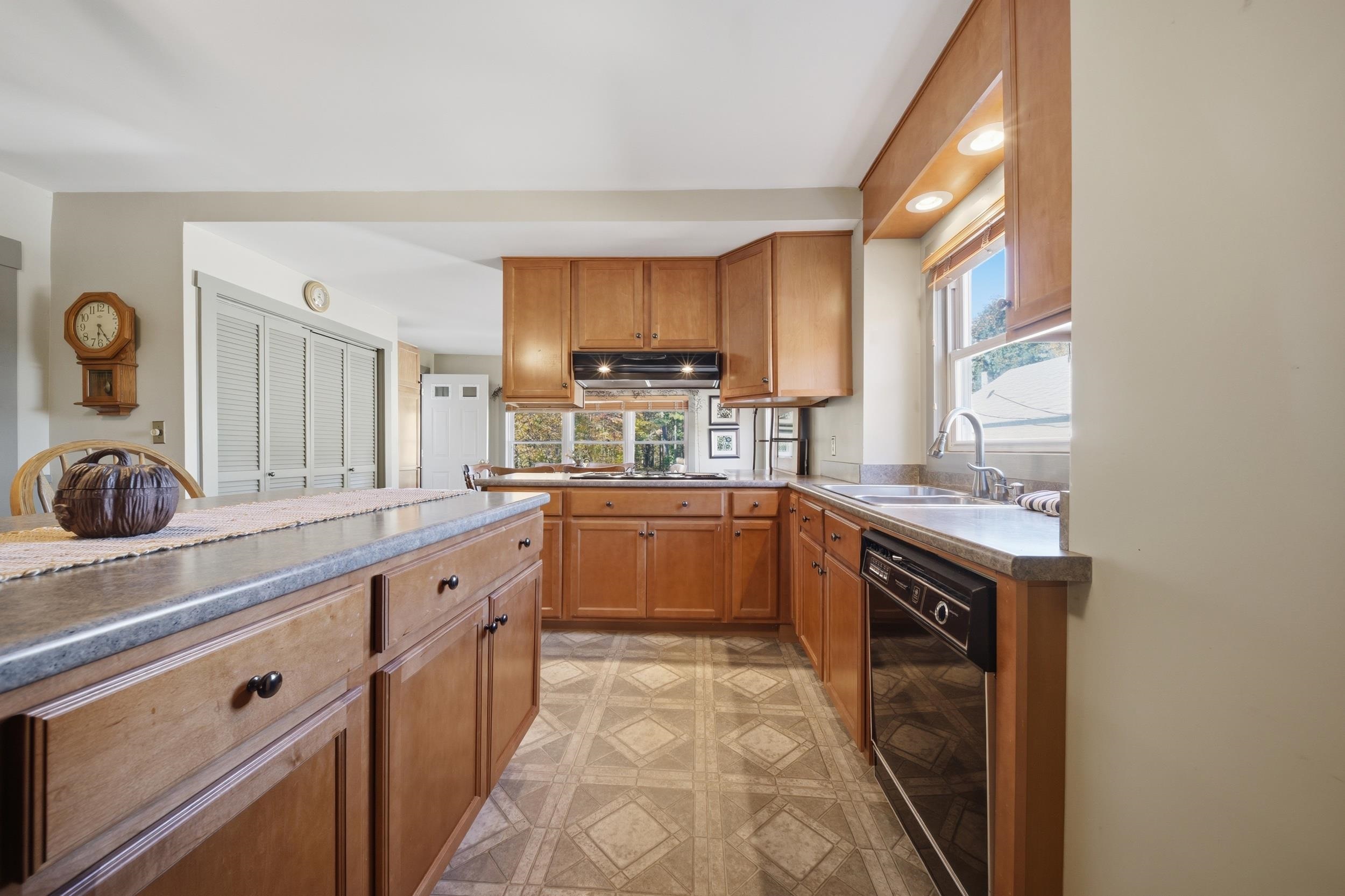 25 E Intervale Road Property Photo 8