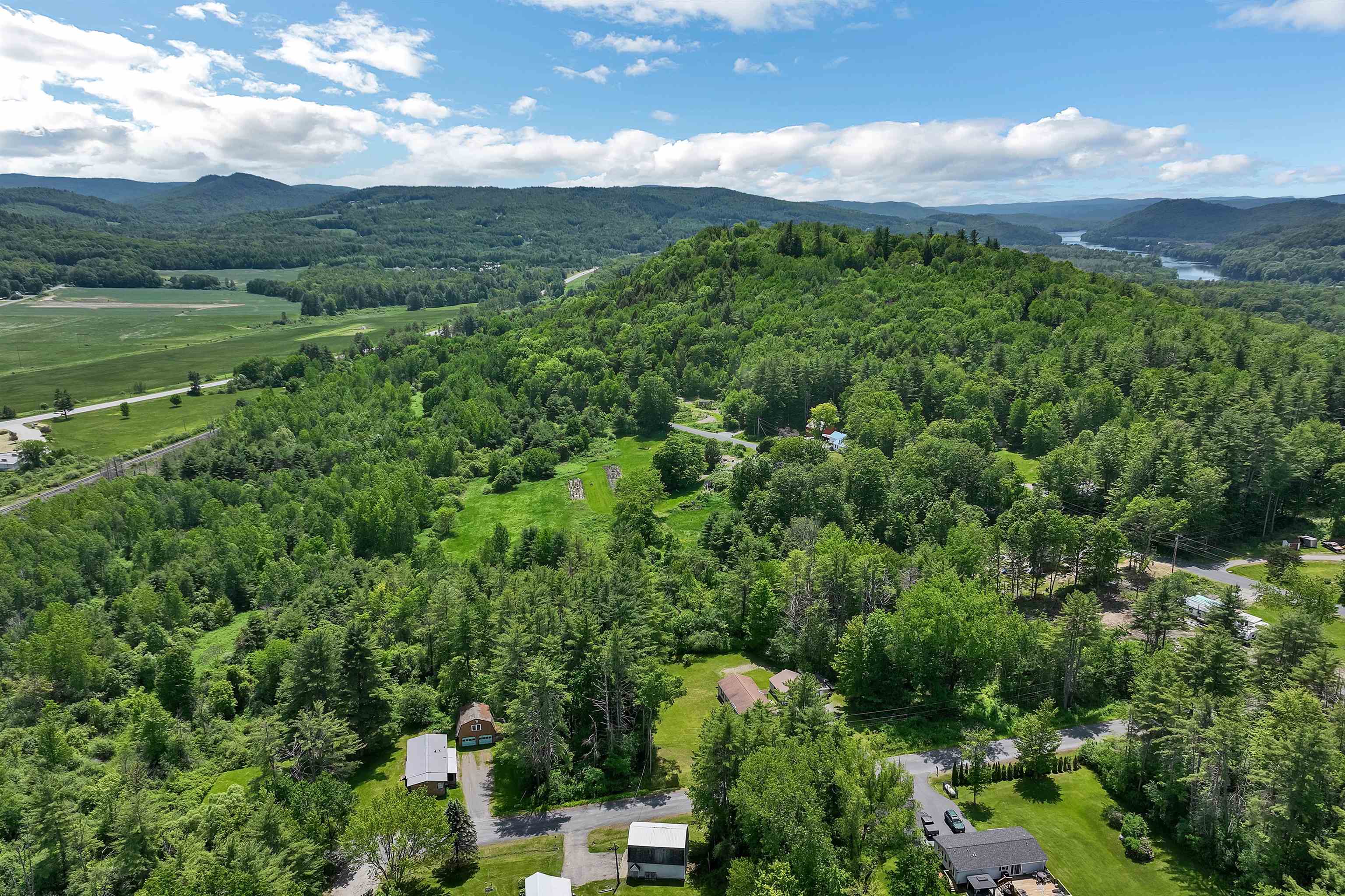 291 Calavant Hill Road Property Photo 3