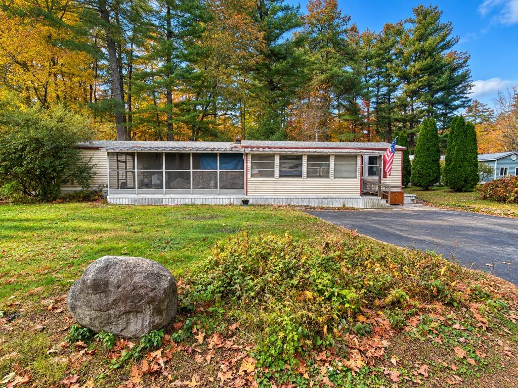 16 Lunar Lane Property Photo 1