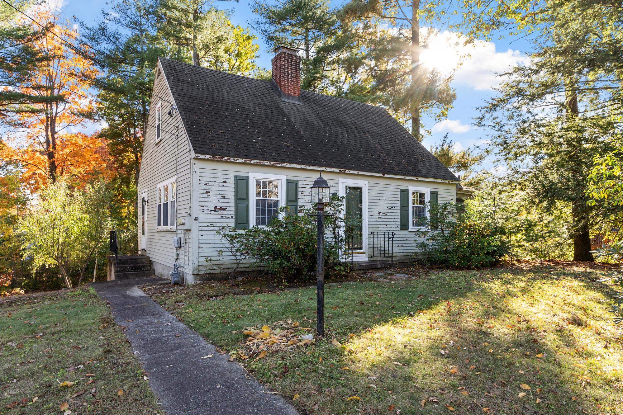 34 Charlotte Avenue Property Photo 1