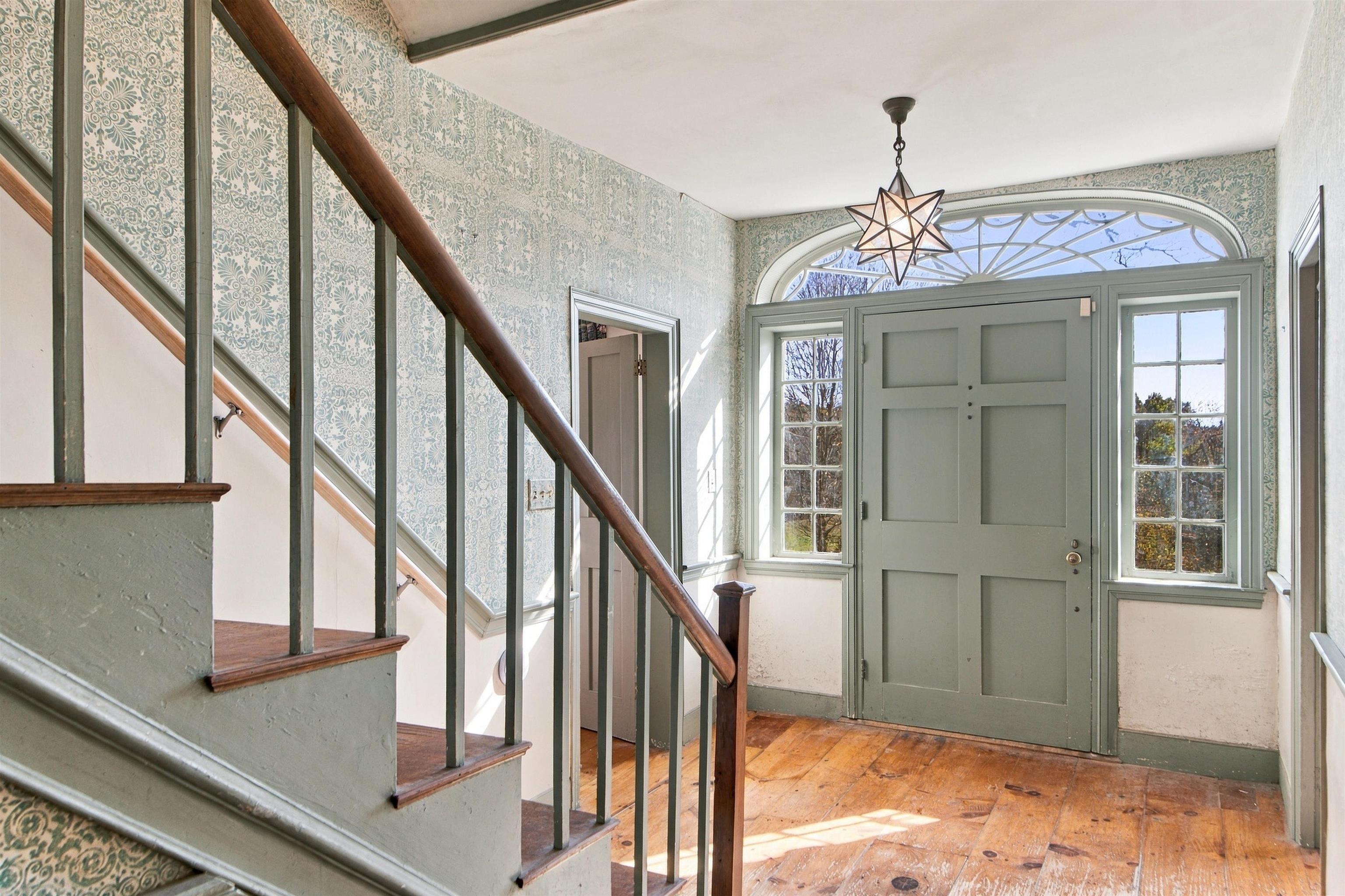 420 Quechee Road Property Photo 3