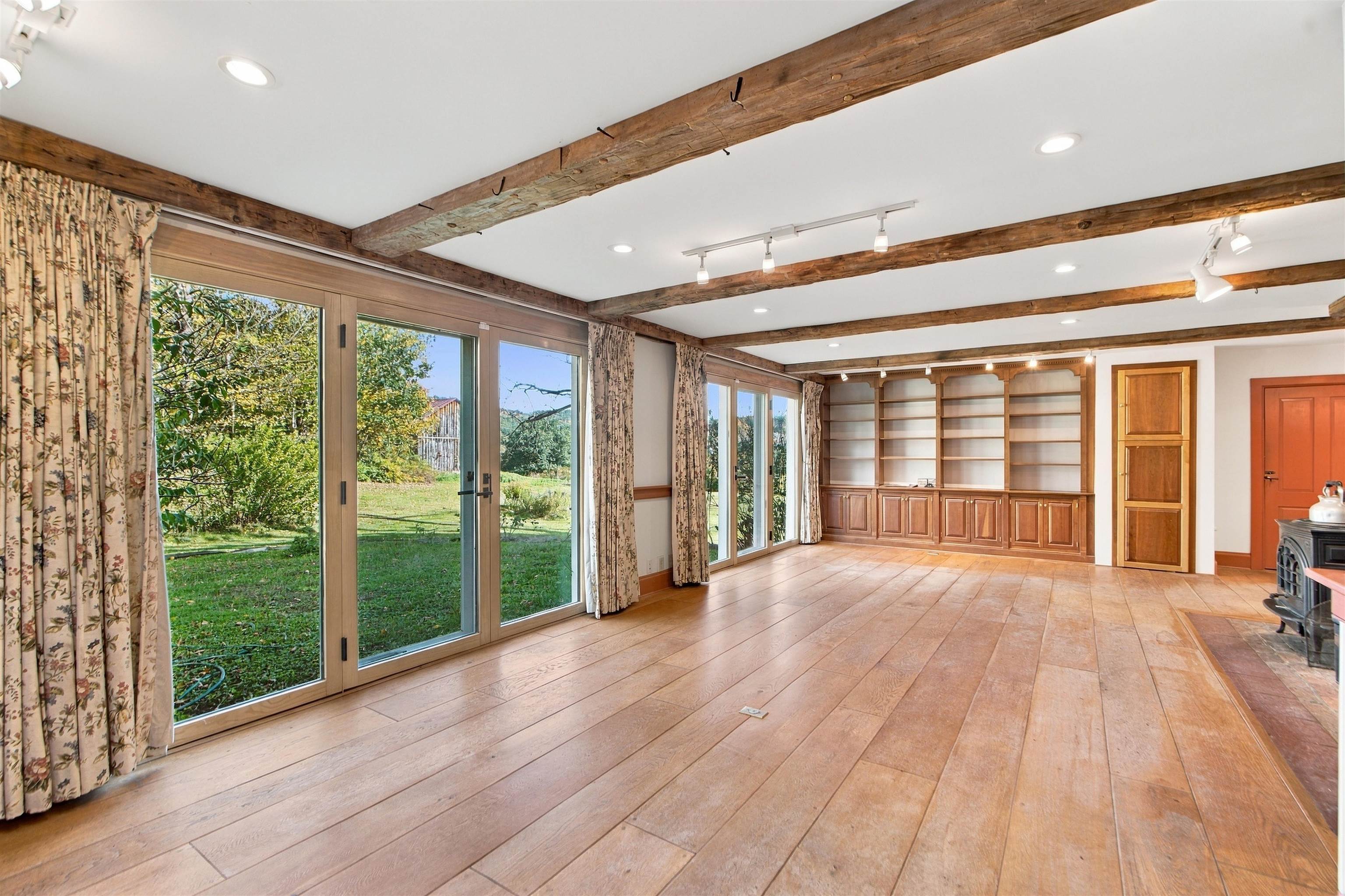 420 Quechee Road Property Photo 15