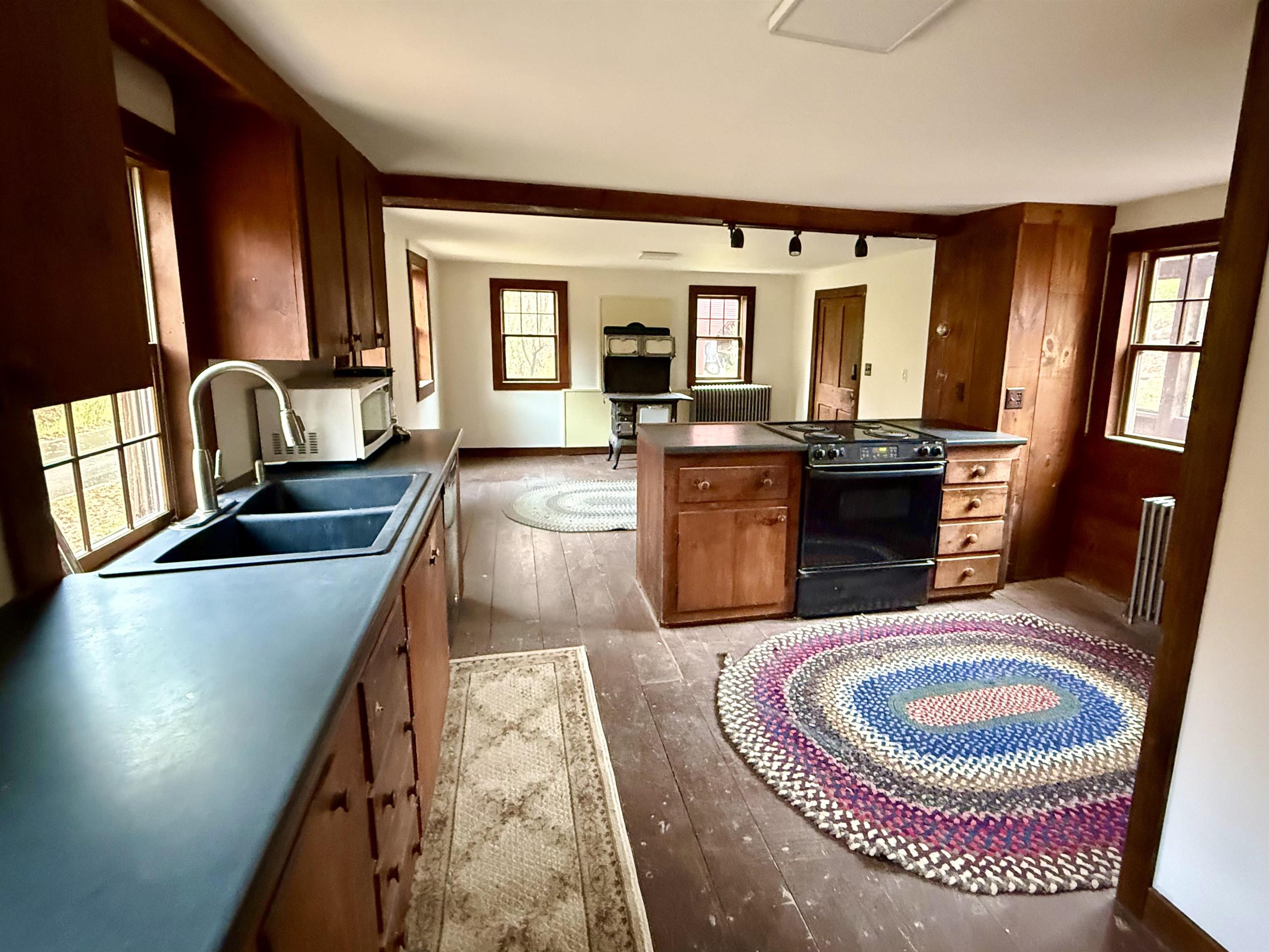 154 Tyler Road Property Photo 15