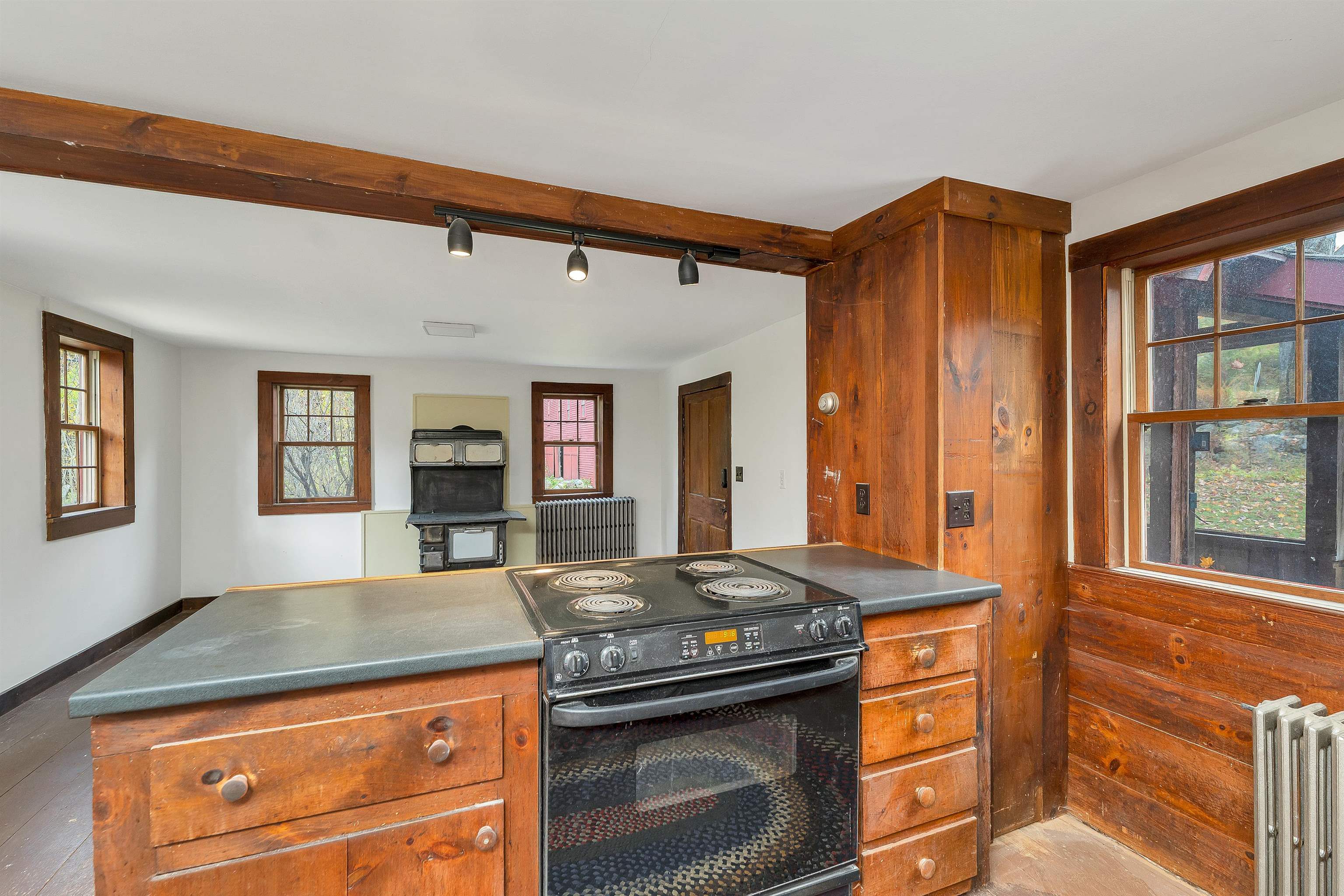 154 Tyler Road Property Photo 16