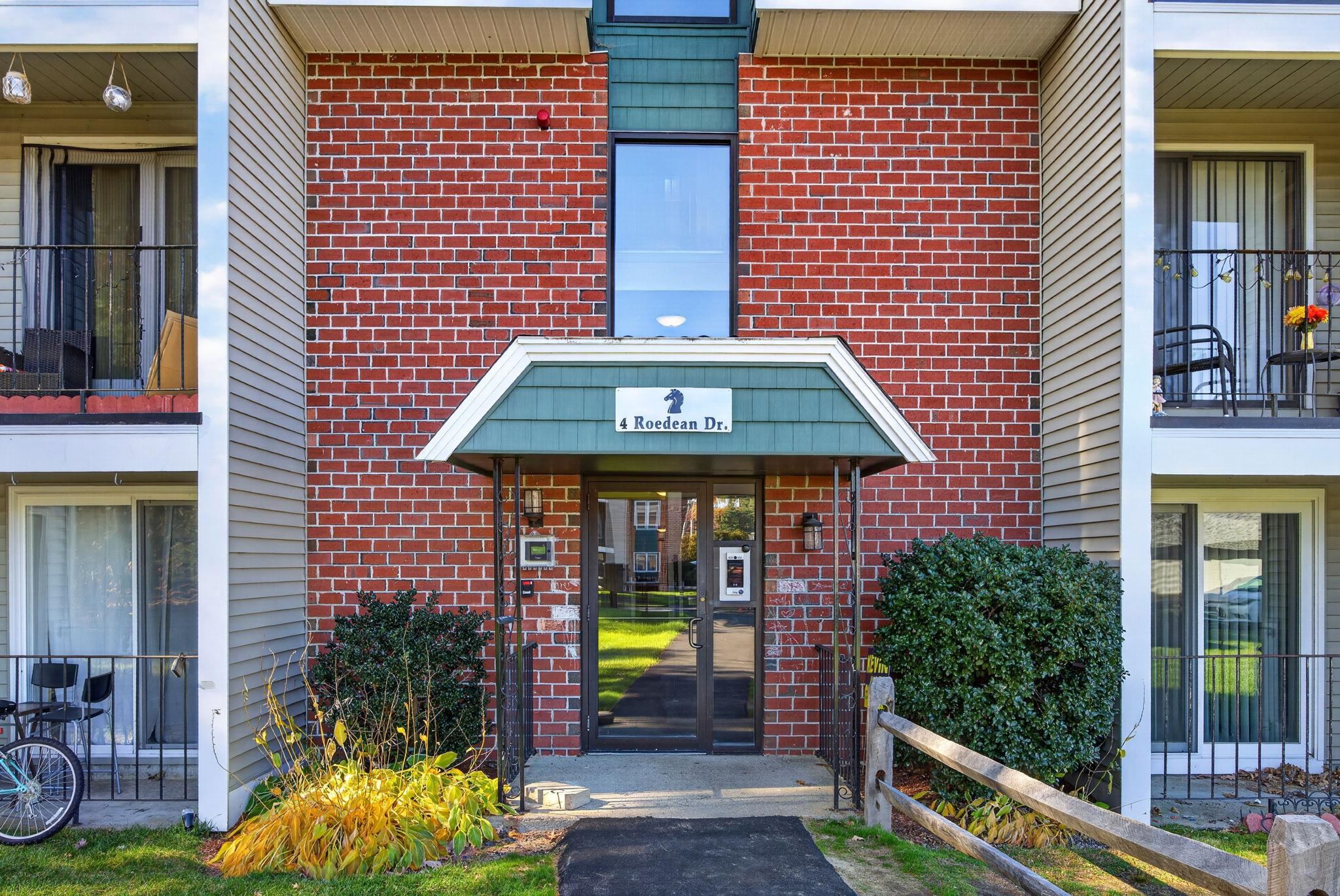 4 Roedean Drive Property Photo 1