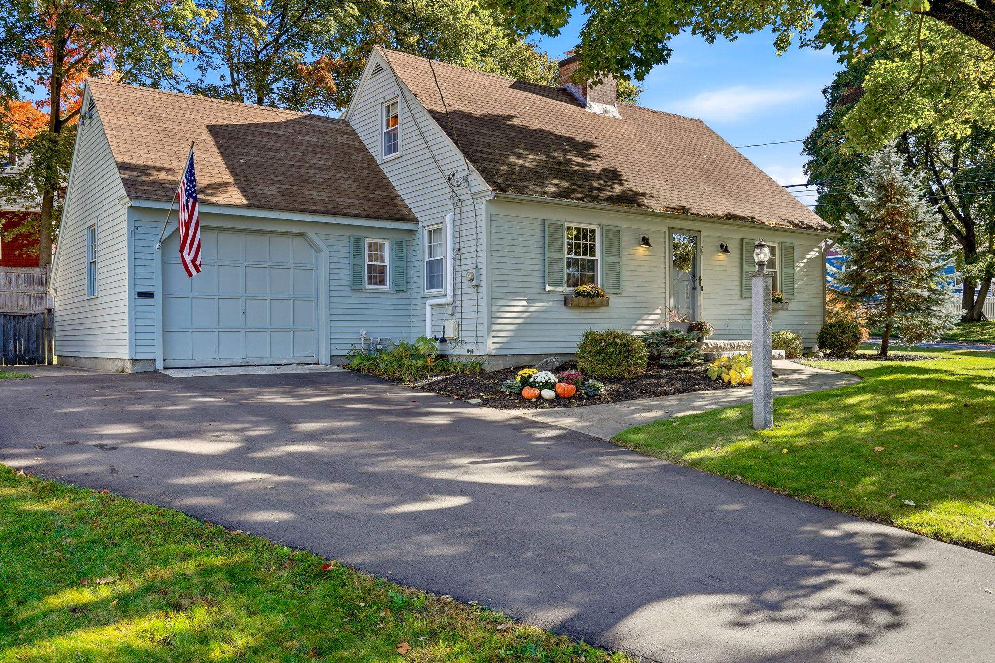 28 Eastman Street Property Photo 1
