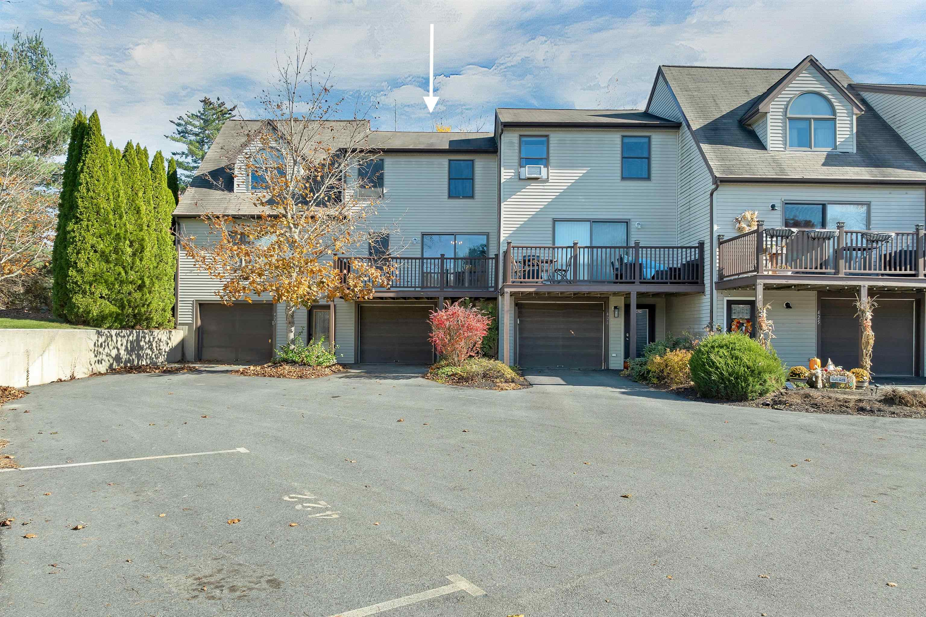 423 Ledgeview Drive Property Photo 1