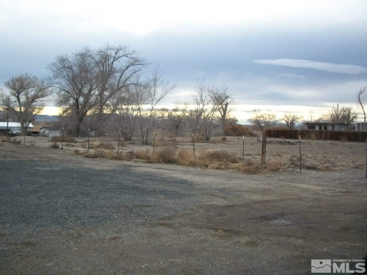 7135 Reno Highway Property Photo 5