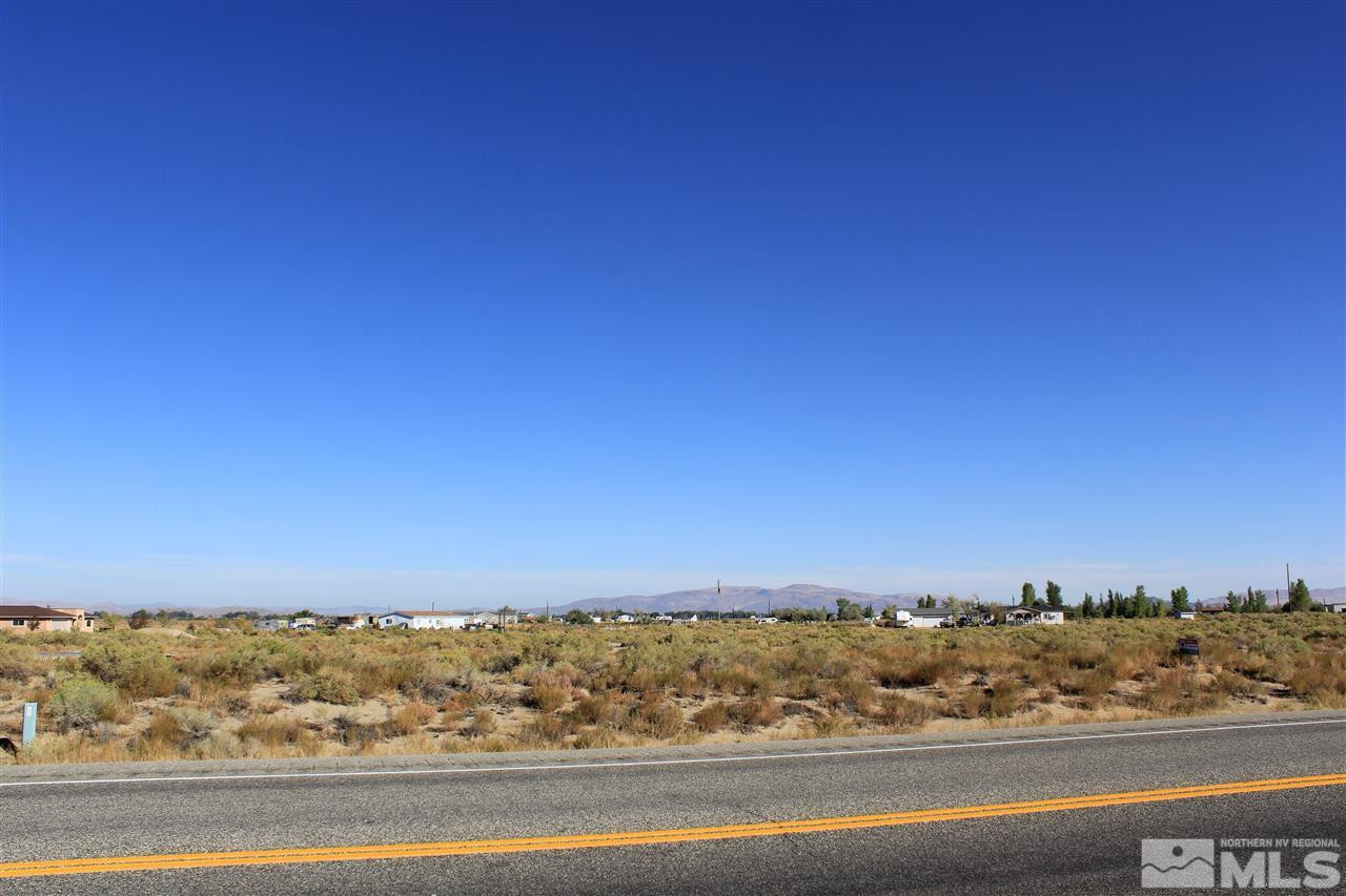 324 E Hwy 95a Property Photo 3