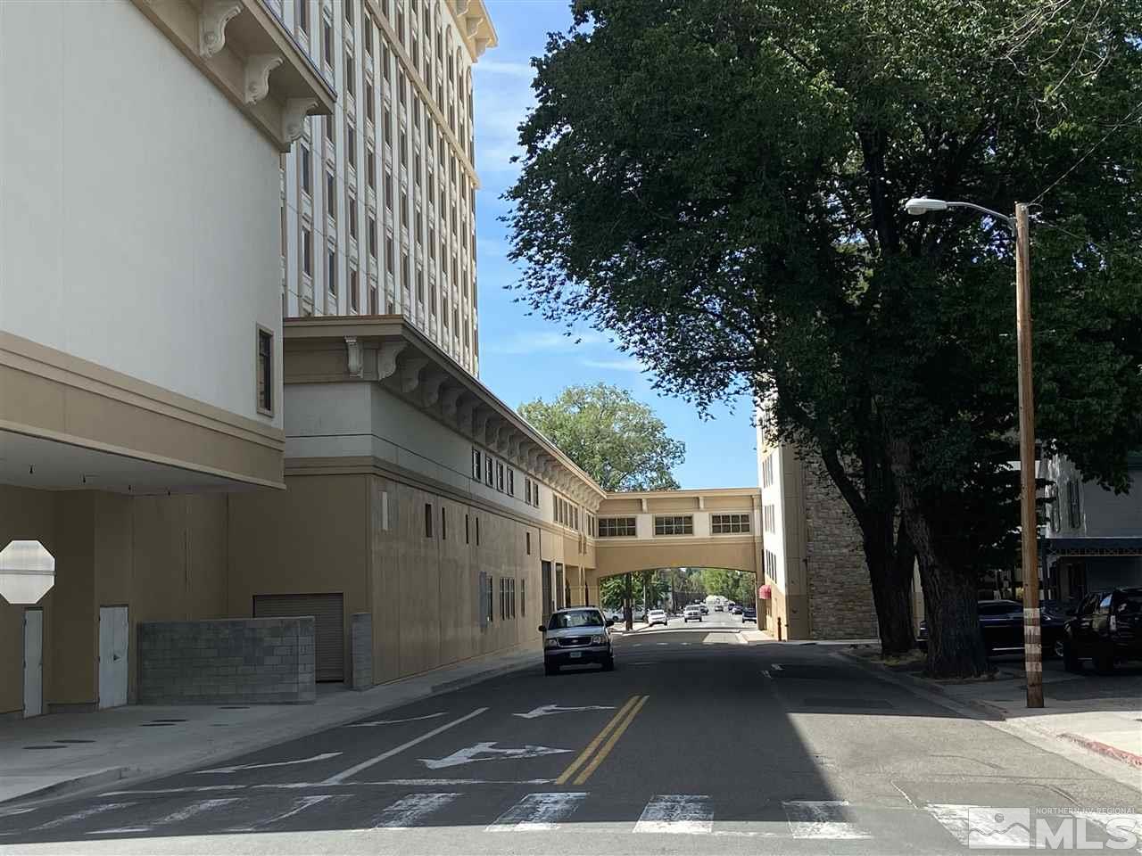 600 S Carson Street Property Photo 14