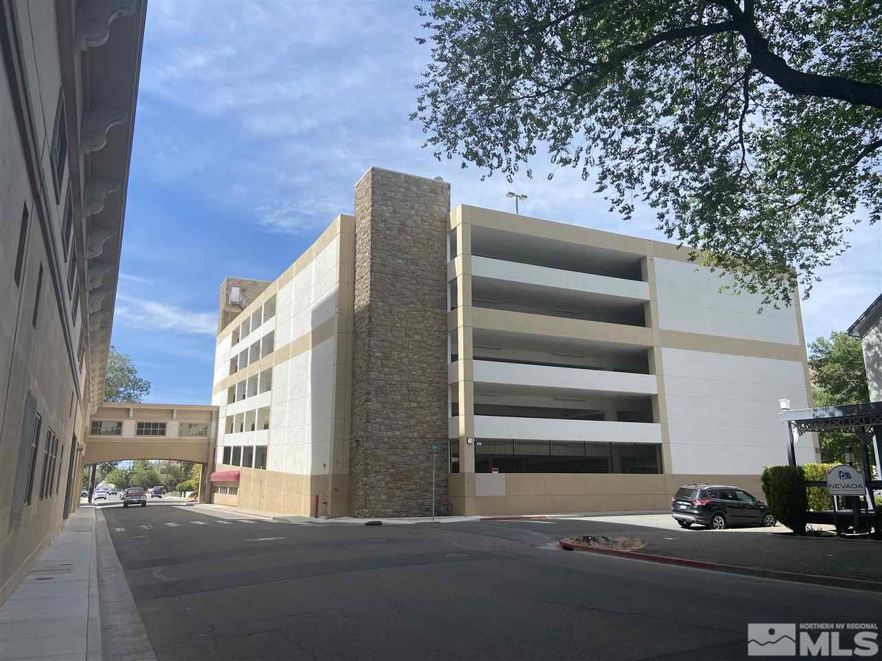 600 S Carson Street Property Photo 15