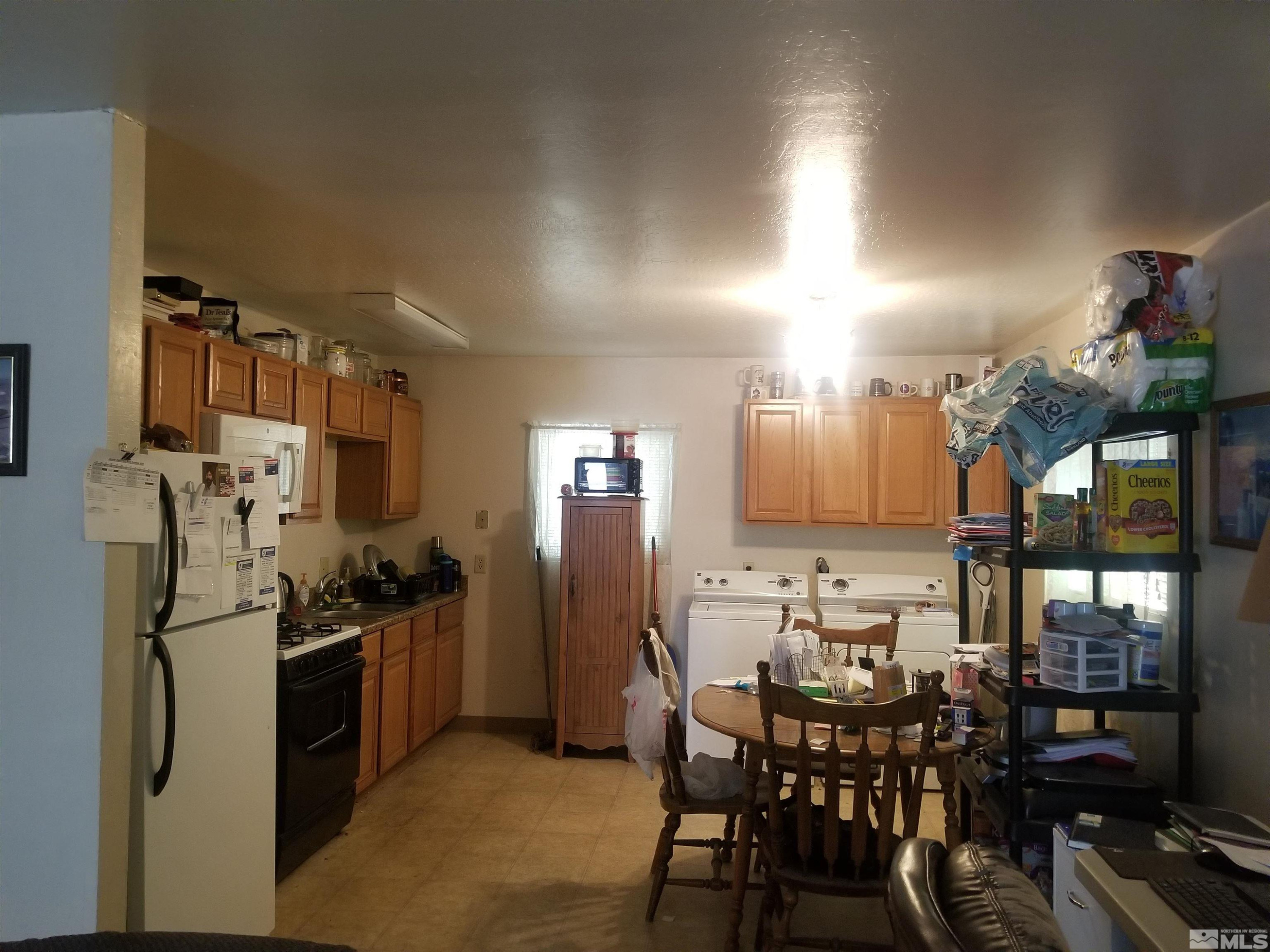 250 - 252 S Taylor Property Photo 11