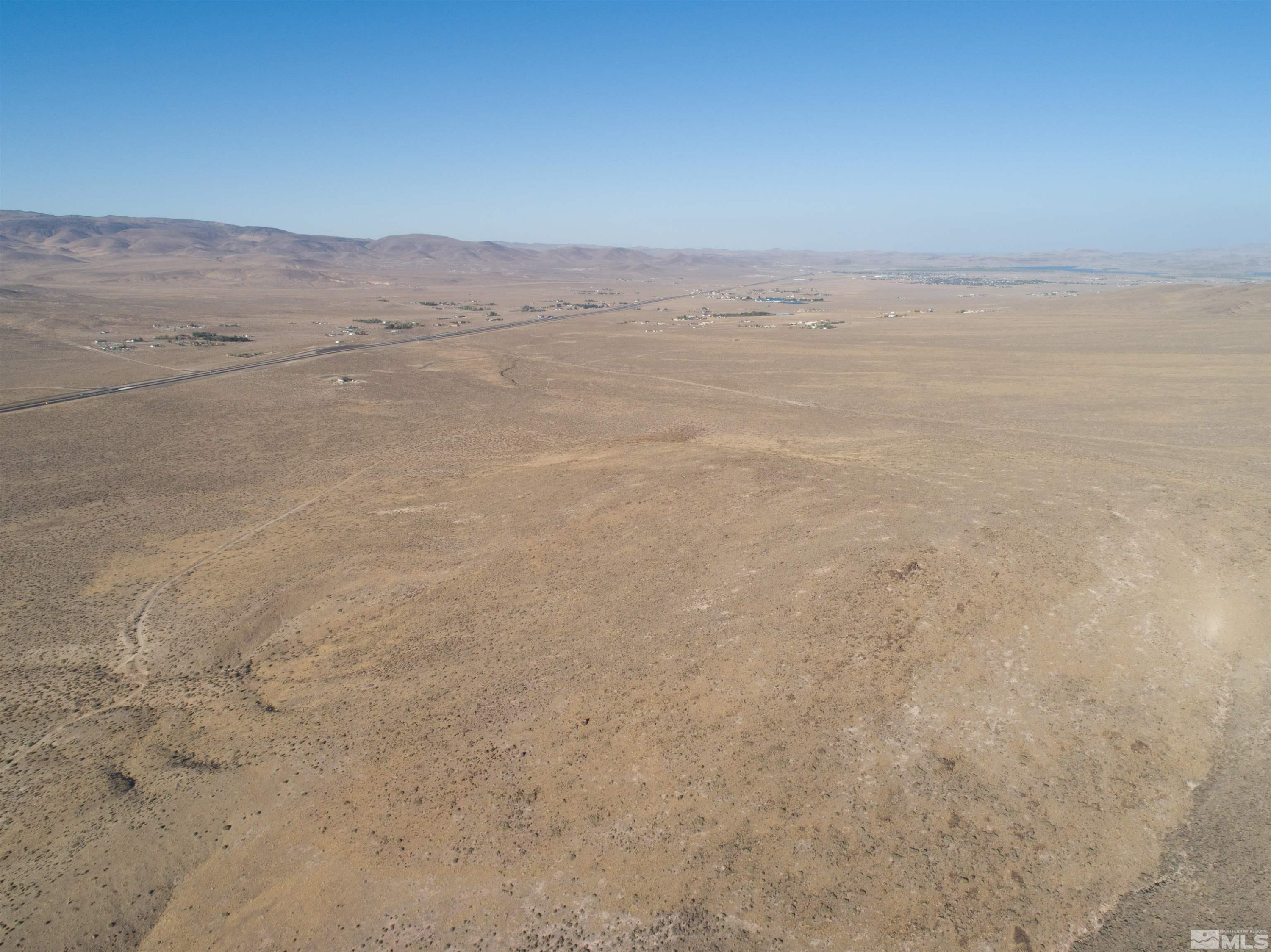 1000 Micro Avenue Property Photo 7