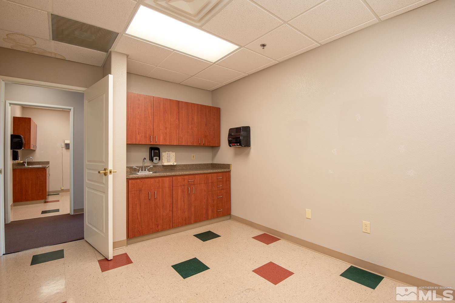 5 Pine Cone Road Property Photo 15