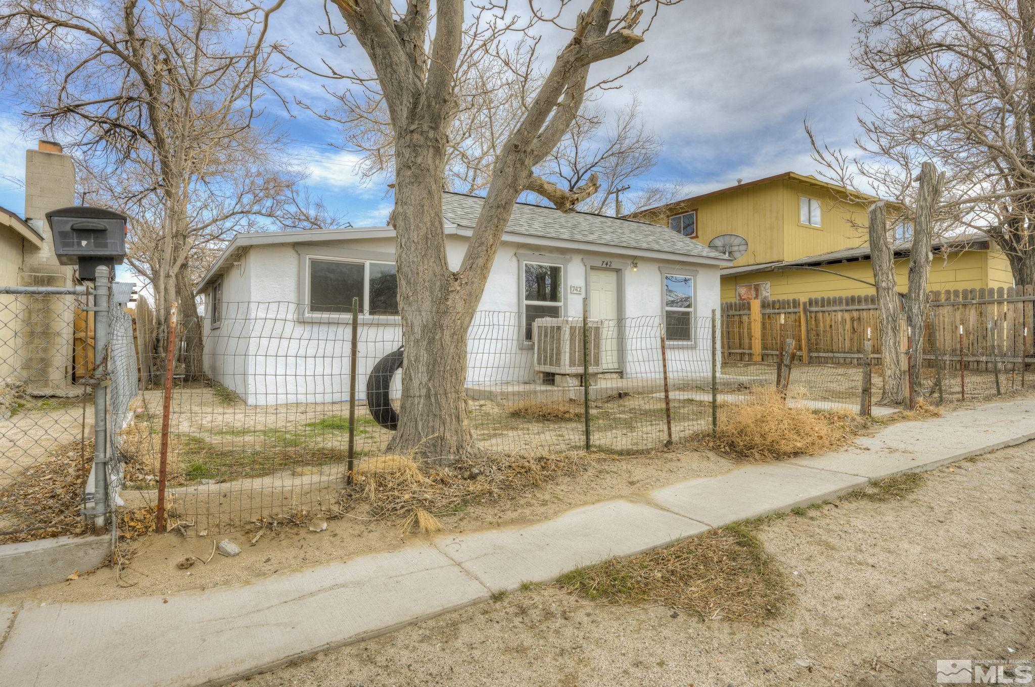 742 D St Property Photo 2