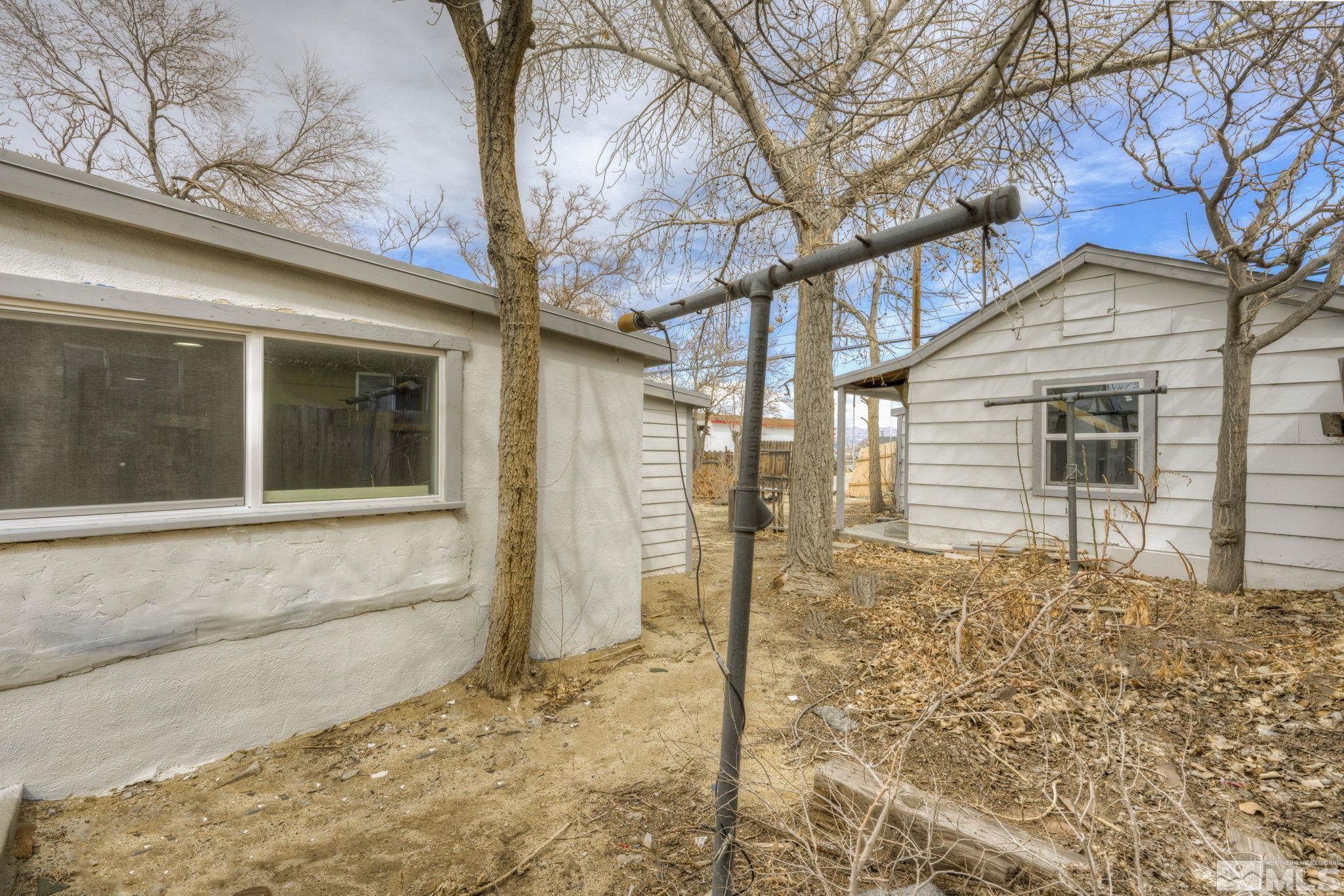 742 D St Property Photo 8