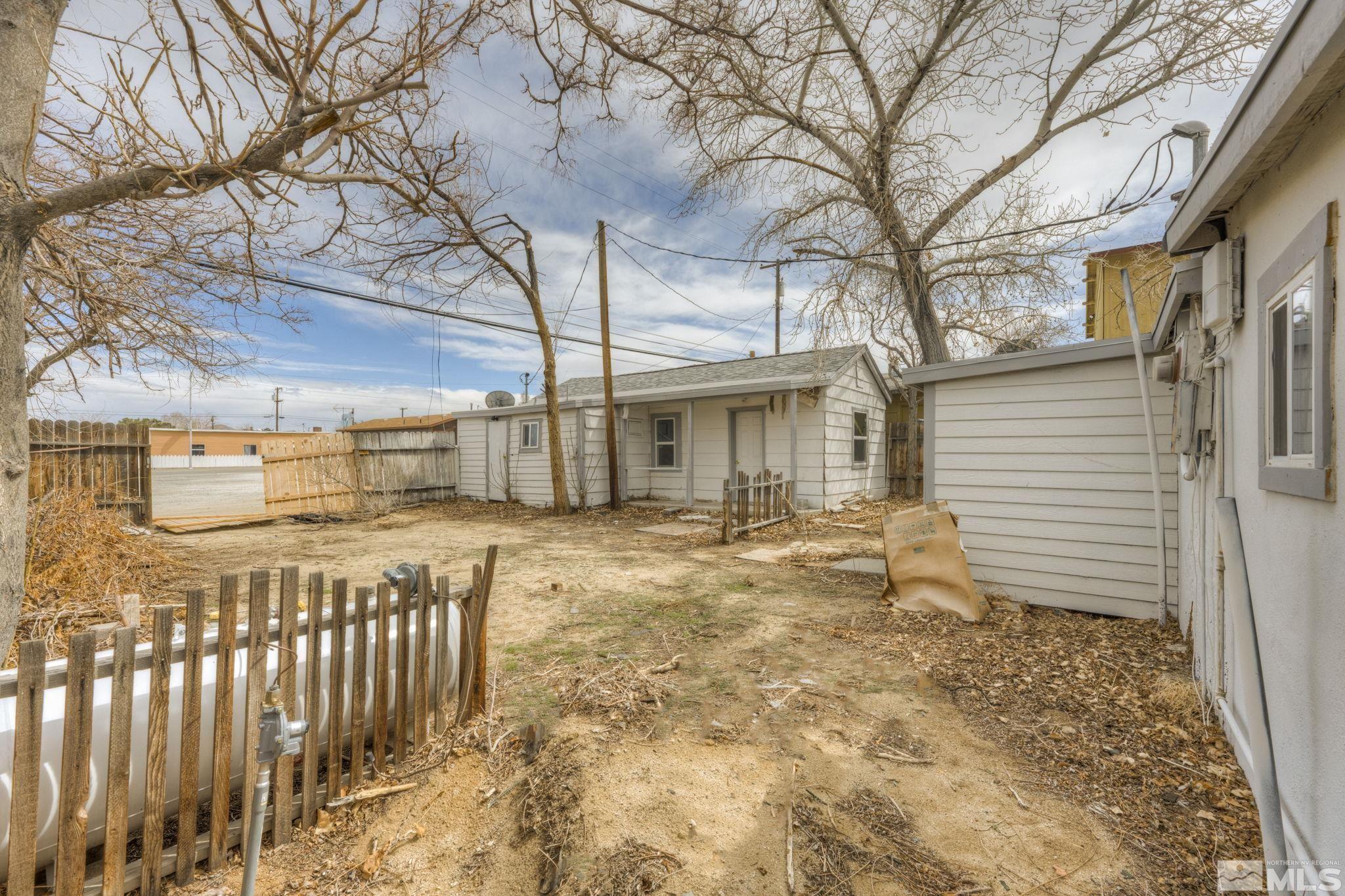 742 D St Property Photo 9
