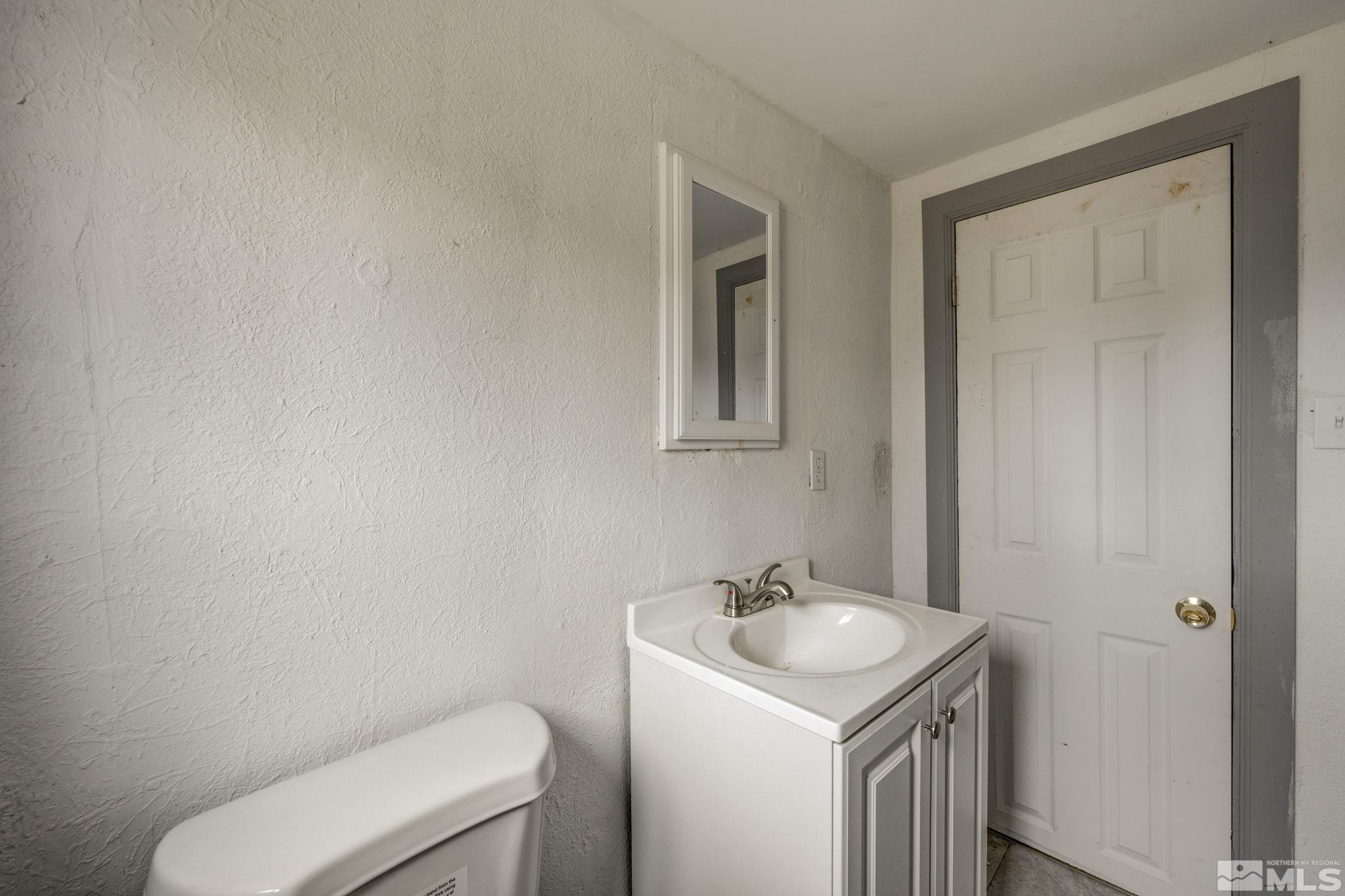 742 D St Property Photo 36