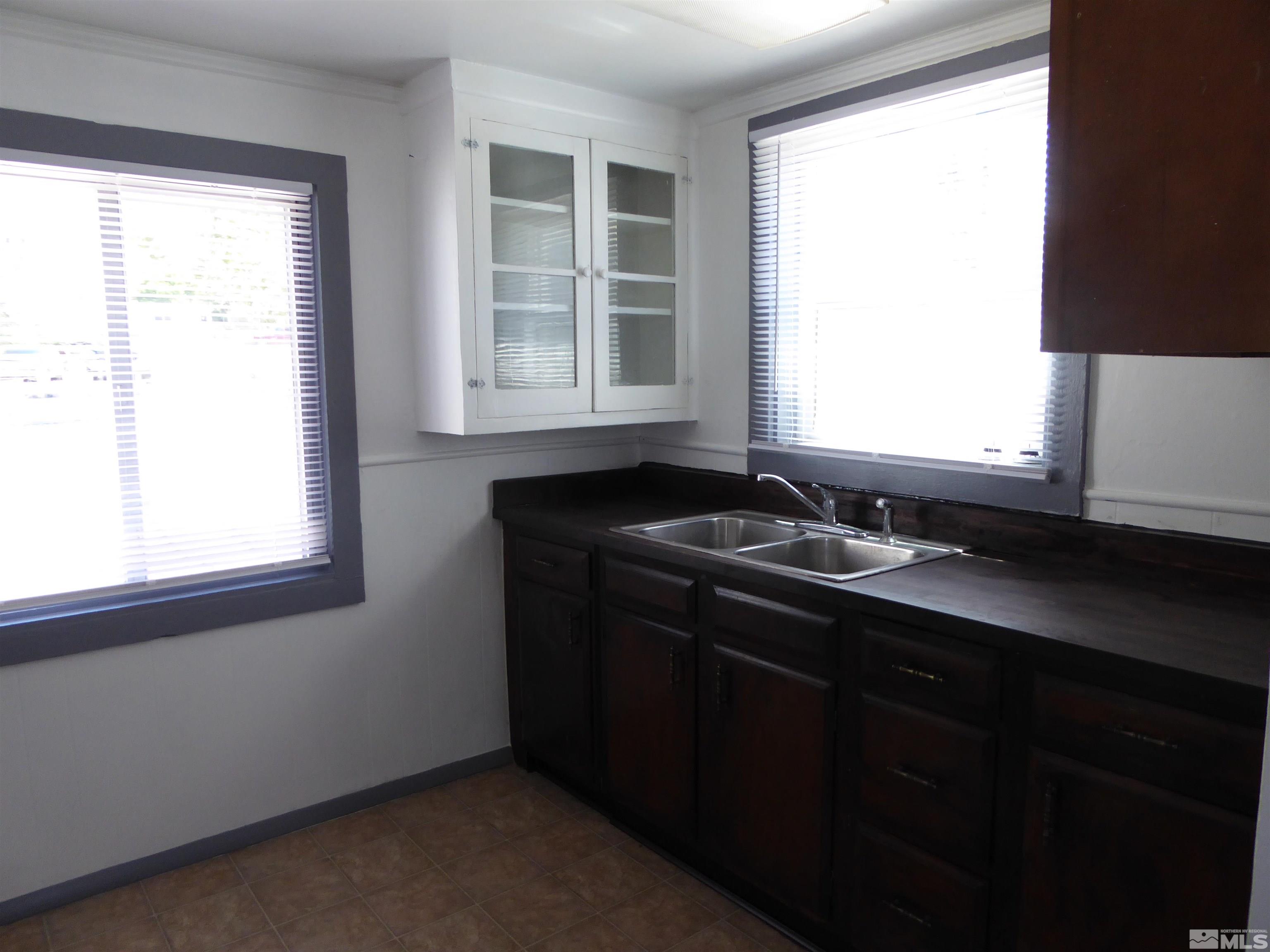 842 E Aultman Street Property Photo 12