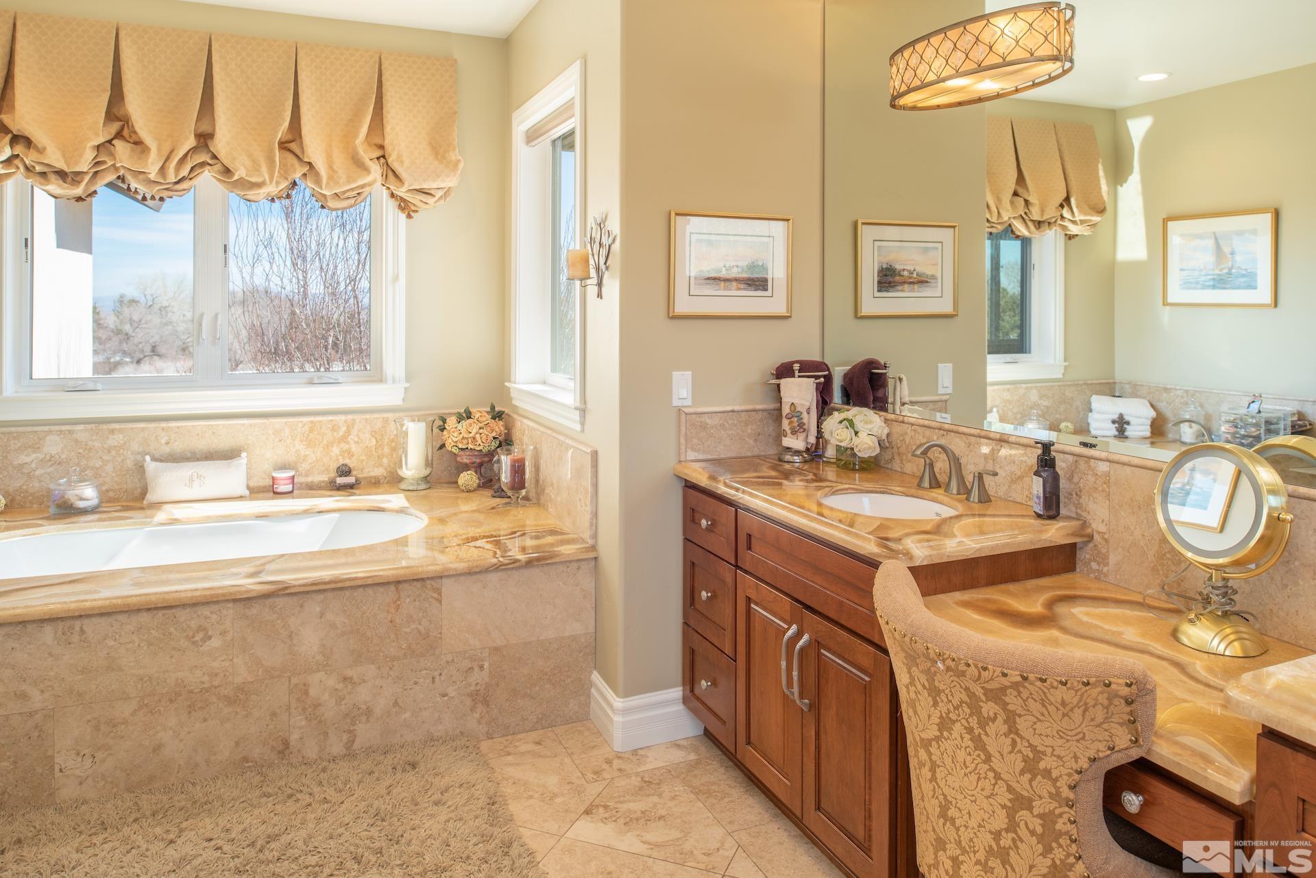 6090 Rock Creek Ct Property Photo 18