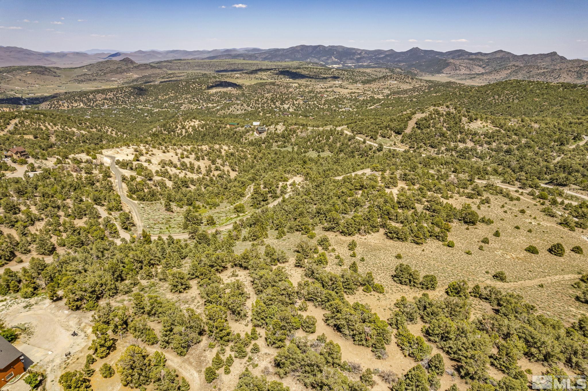 21499 Crestview Road Property Photo 5