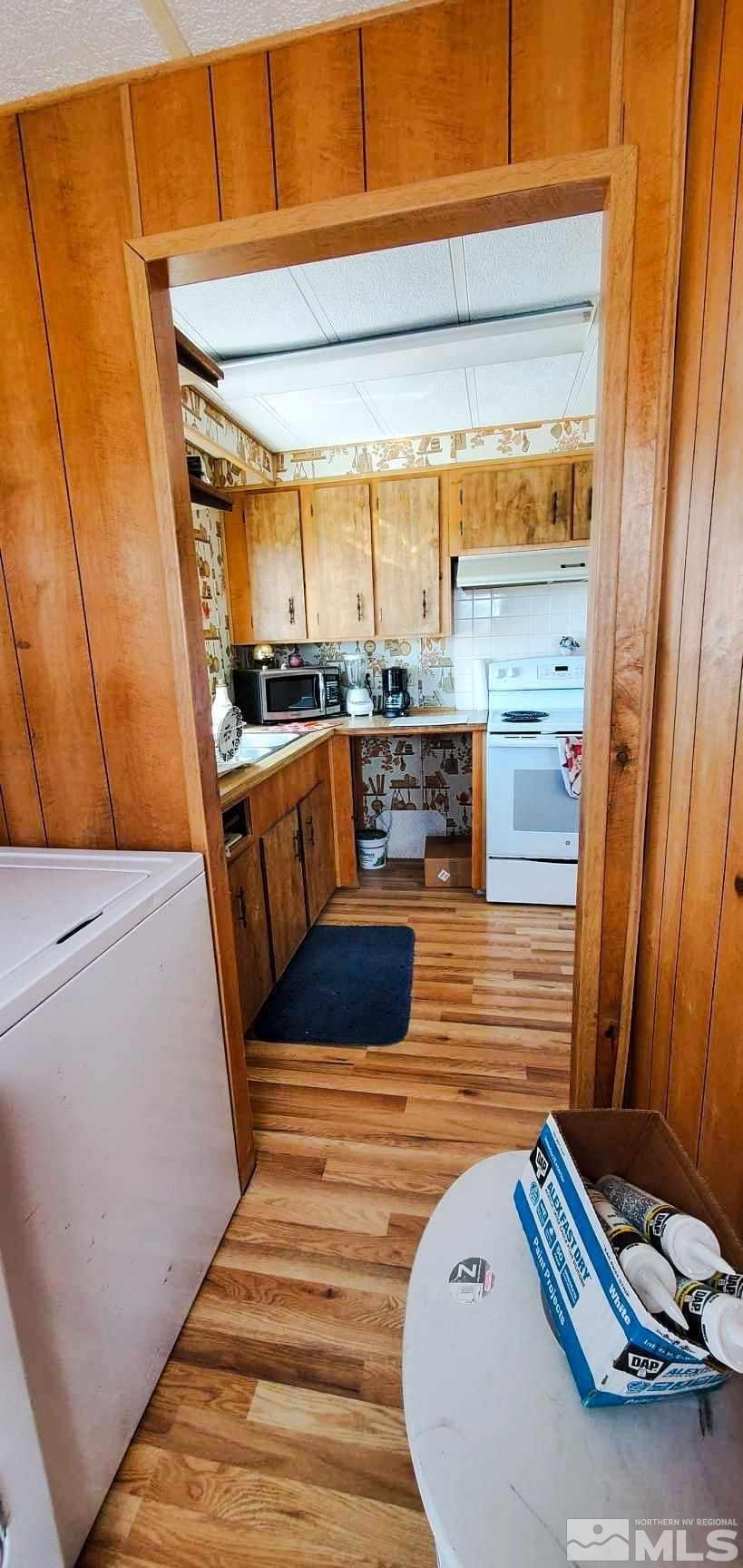 4250 Zion Property Photo 9