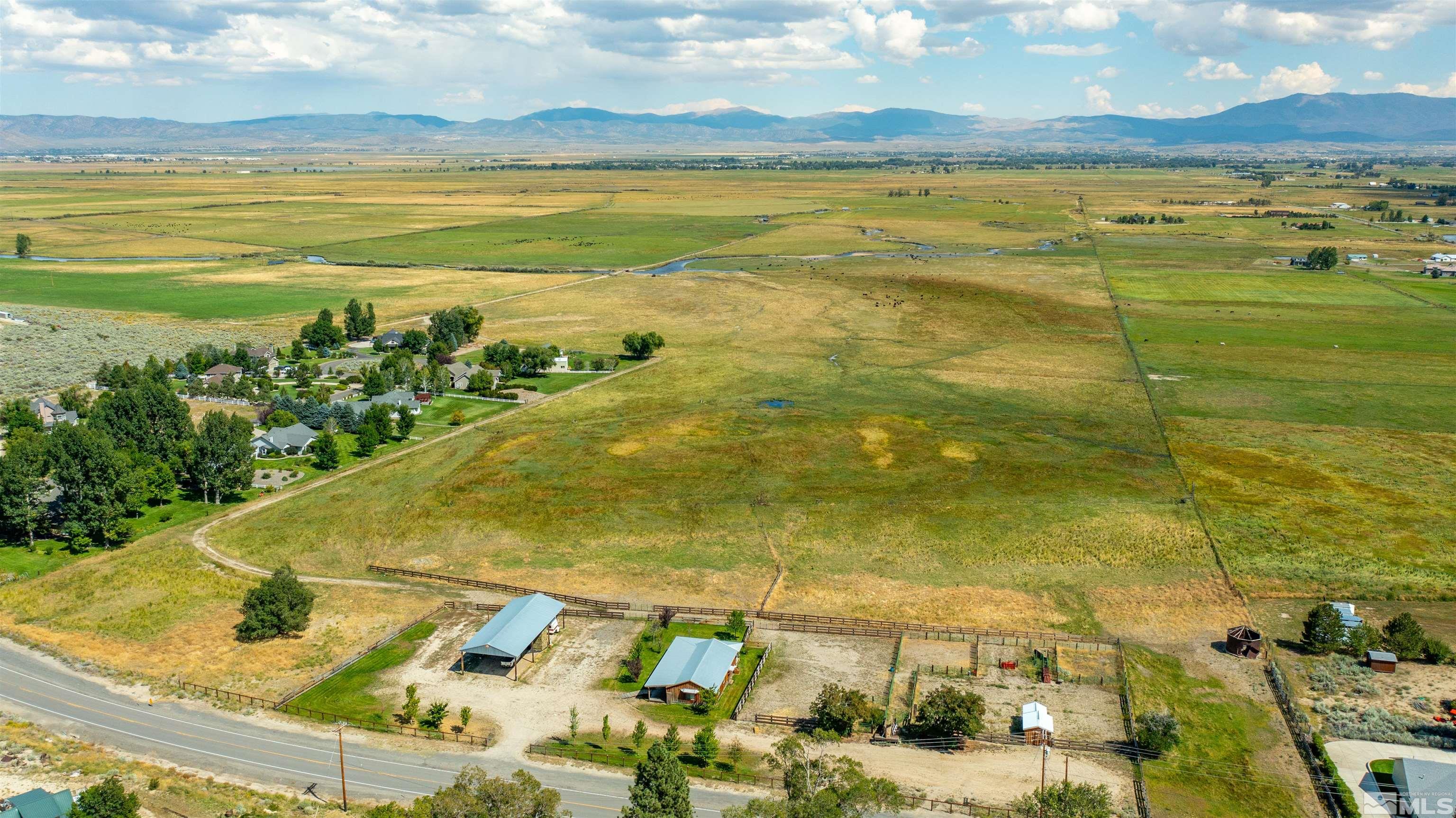 1461 Foothill Road Property Photo 2