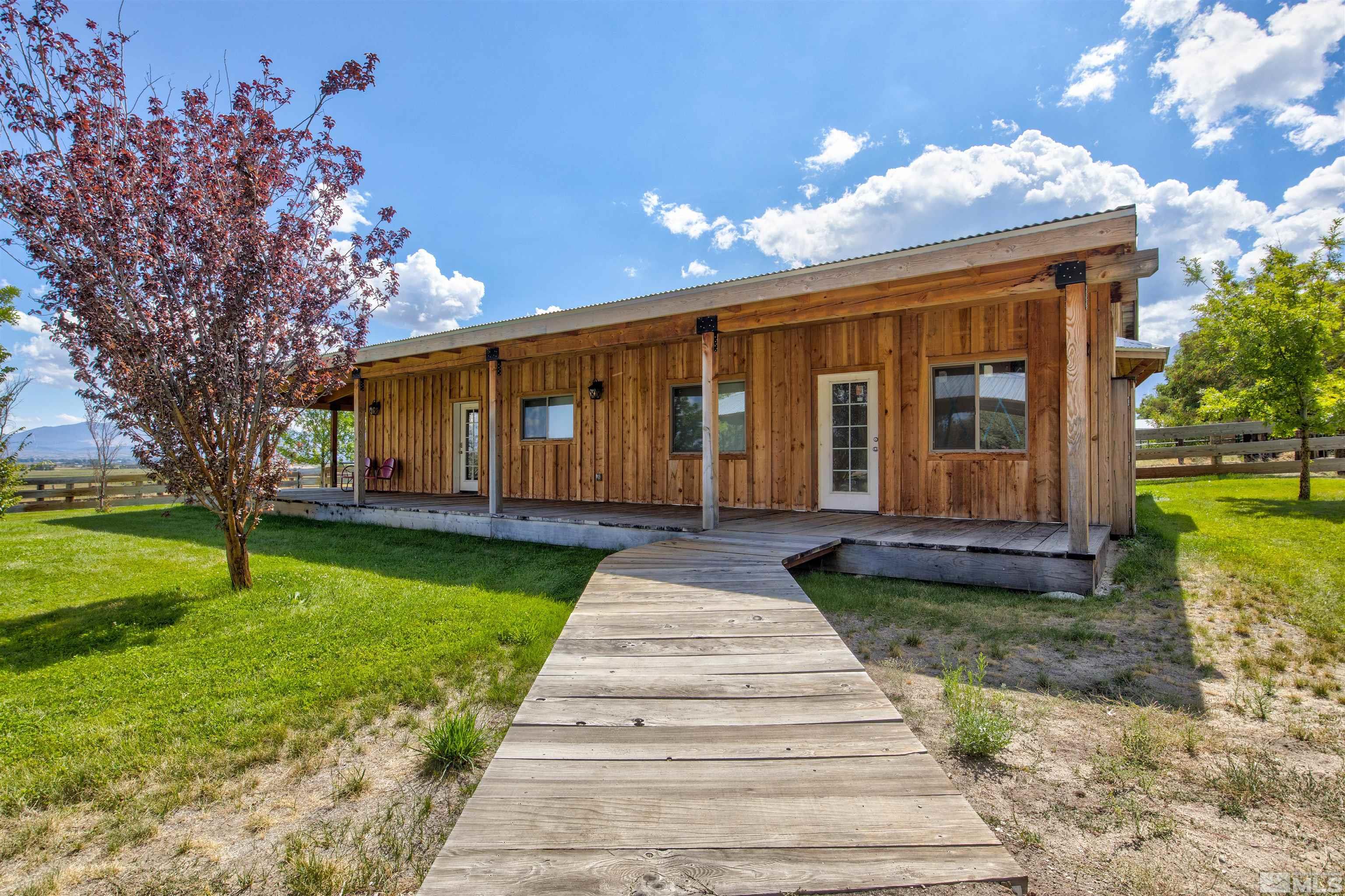 1461 Foothill Road Property Photo 7